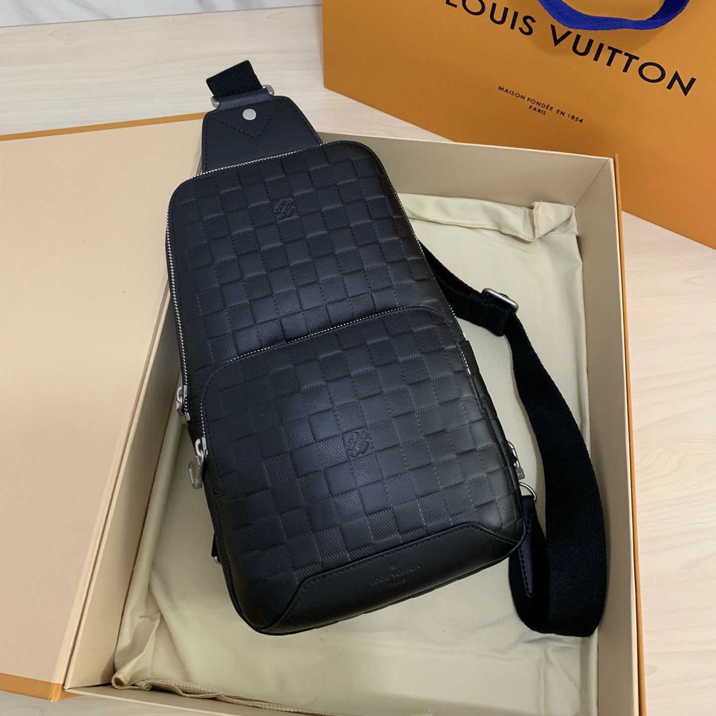 Louis Vuitton Bag – BBMC1057