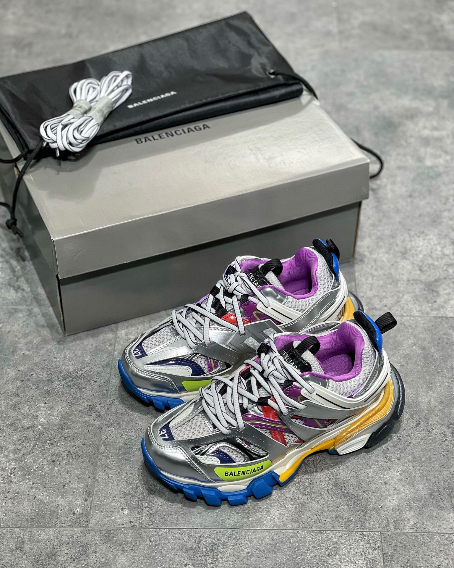 Balenciaga Track 3.0 Sneaker – BLNC1141