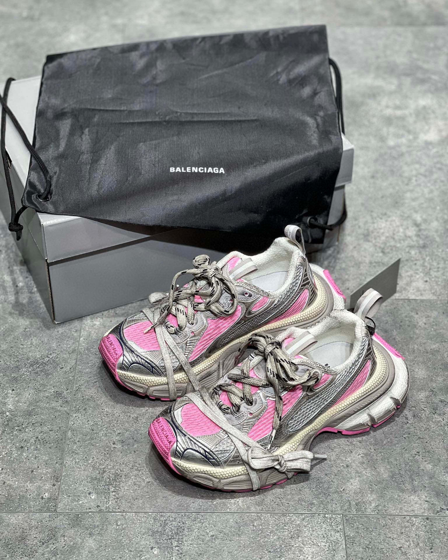 3XL Sneaker – BLNC1171