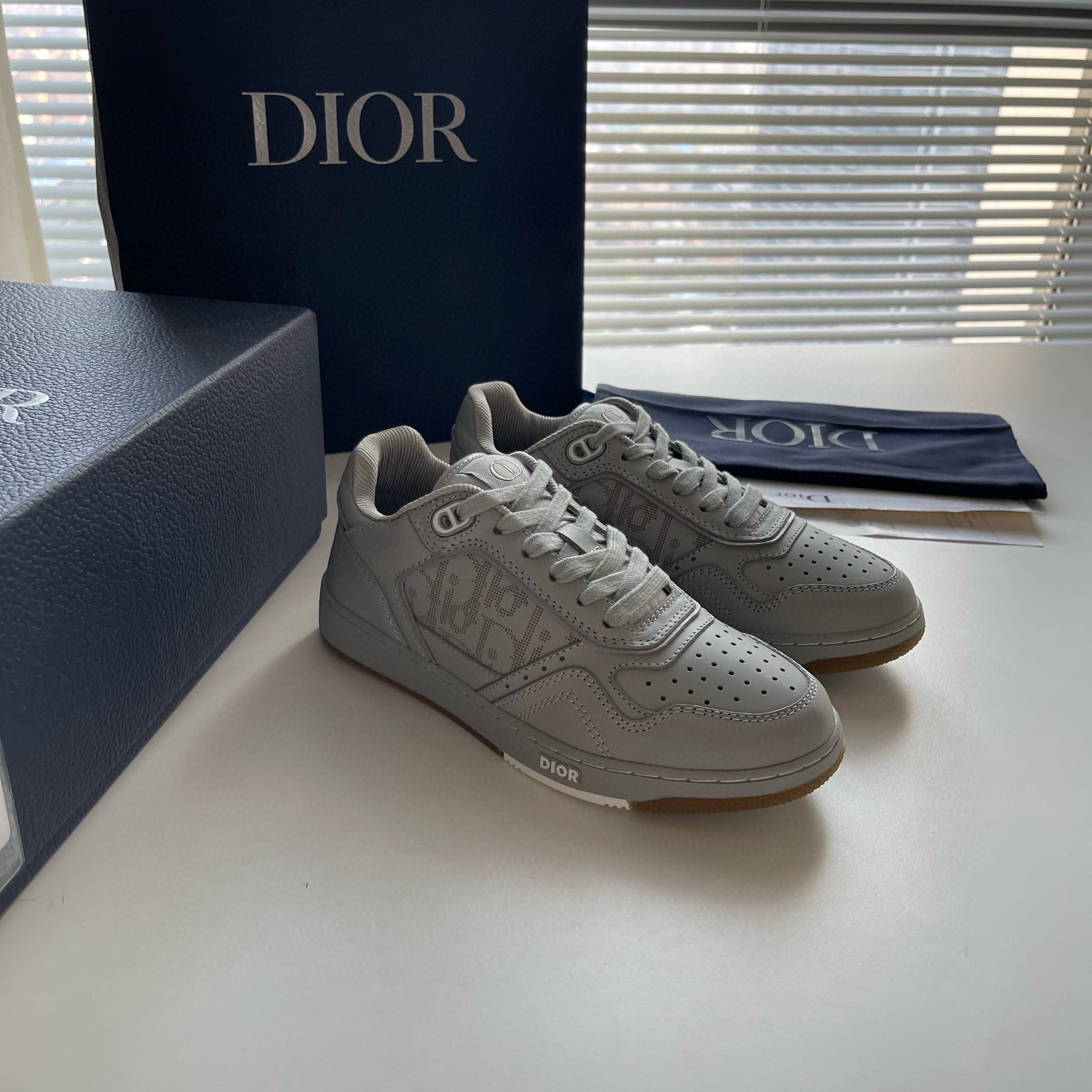DIOR1247-1.jpg Dior B27 Sneaker – DIOR1247 - Image 1