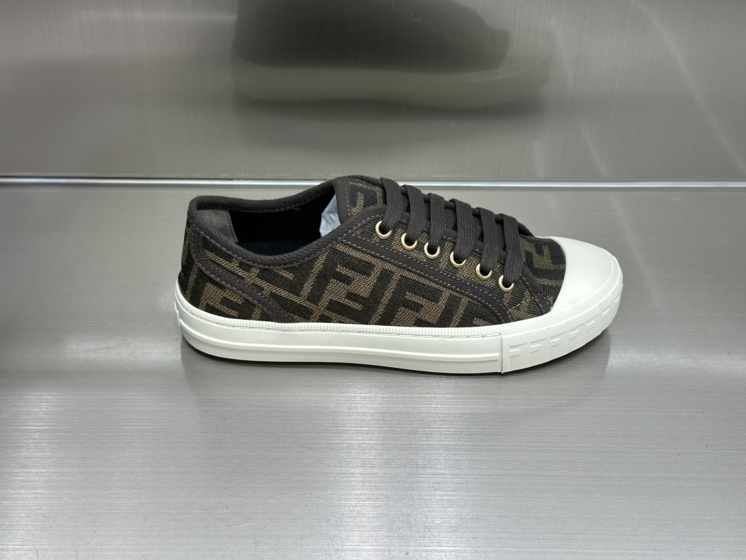 Fendi Sneaker – FEND1077