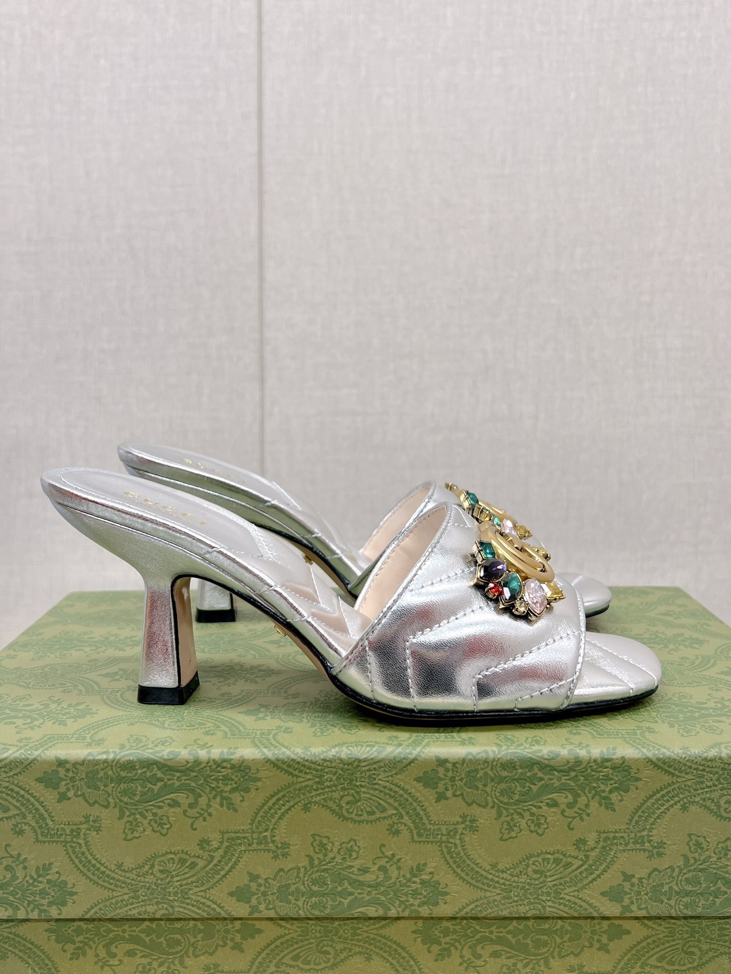 GGSH1009-4.jpg Gucci Sandal – GGSH1009 - Image 1