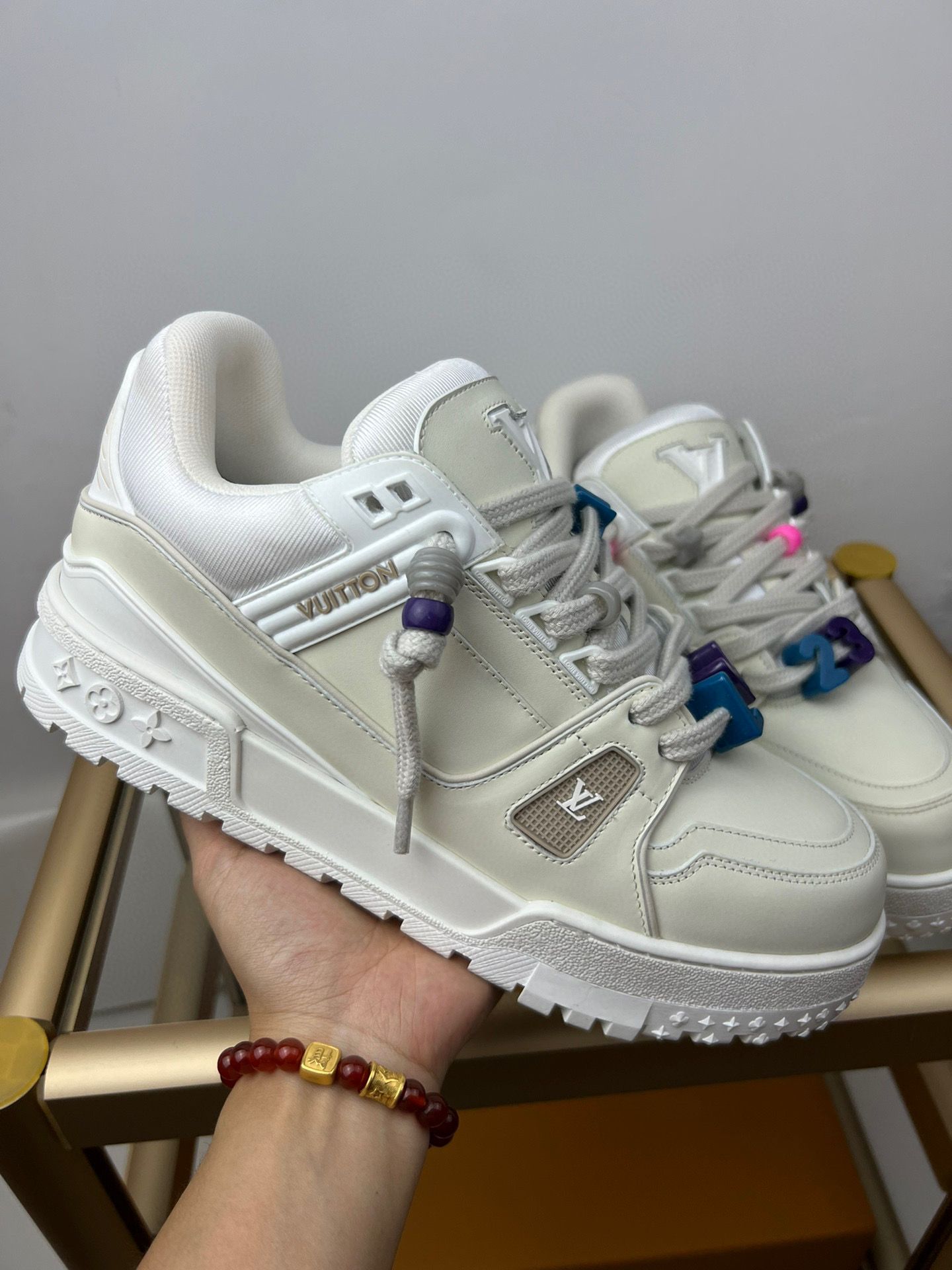 Louis Vuitton Sneaker – LSVT1240