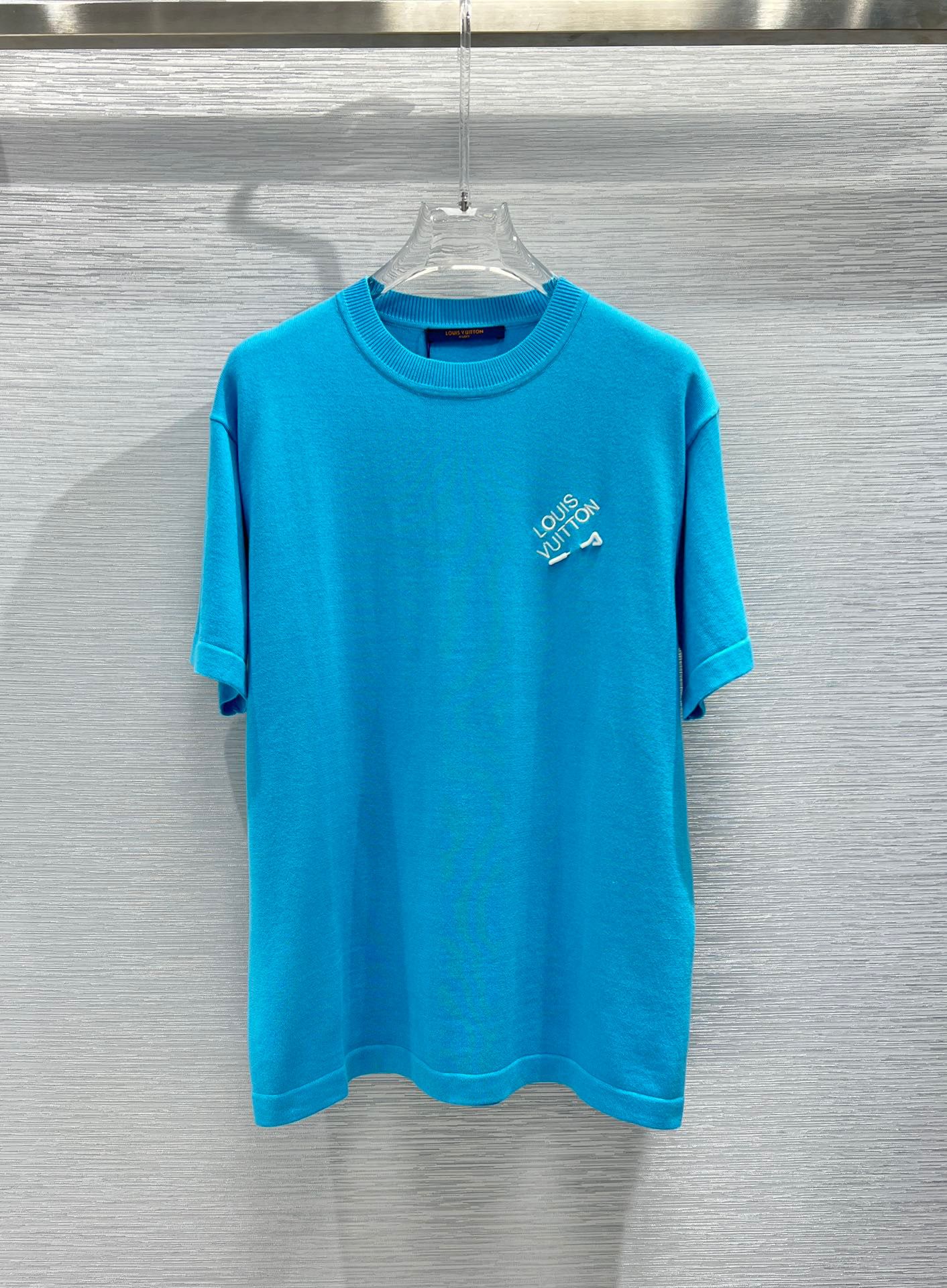 TSHP2177-1.jpeg Louis Vuitton T-Shirt – TSHP2177 - Image 1