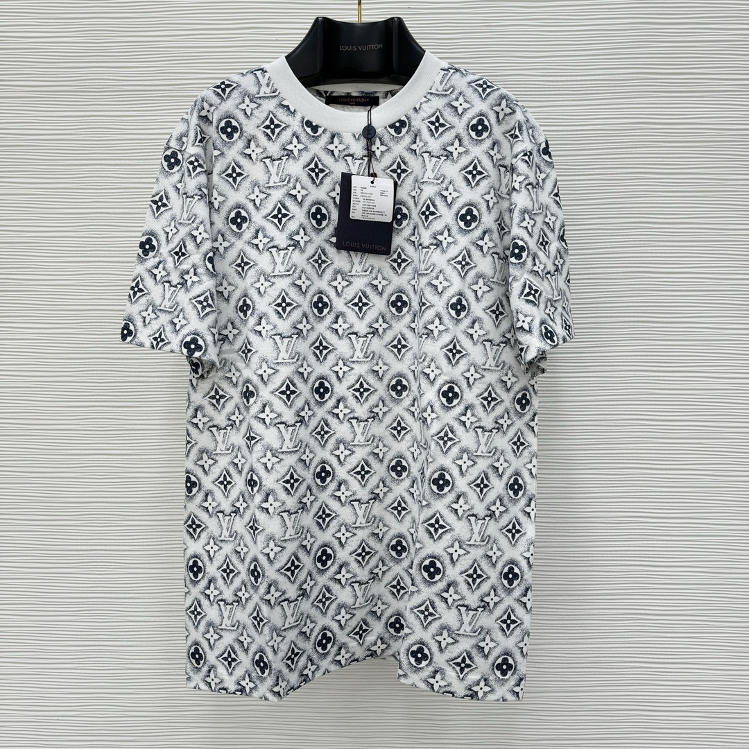 TSHP2398-1.jpg Louis Vuitton T-Shirt – TSHP2398 - Image 1