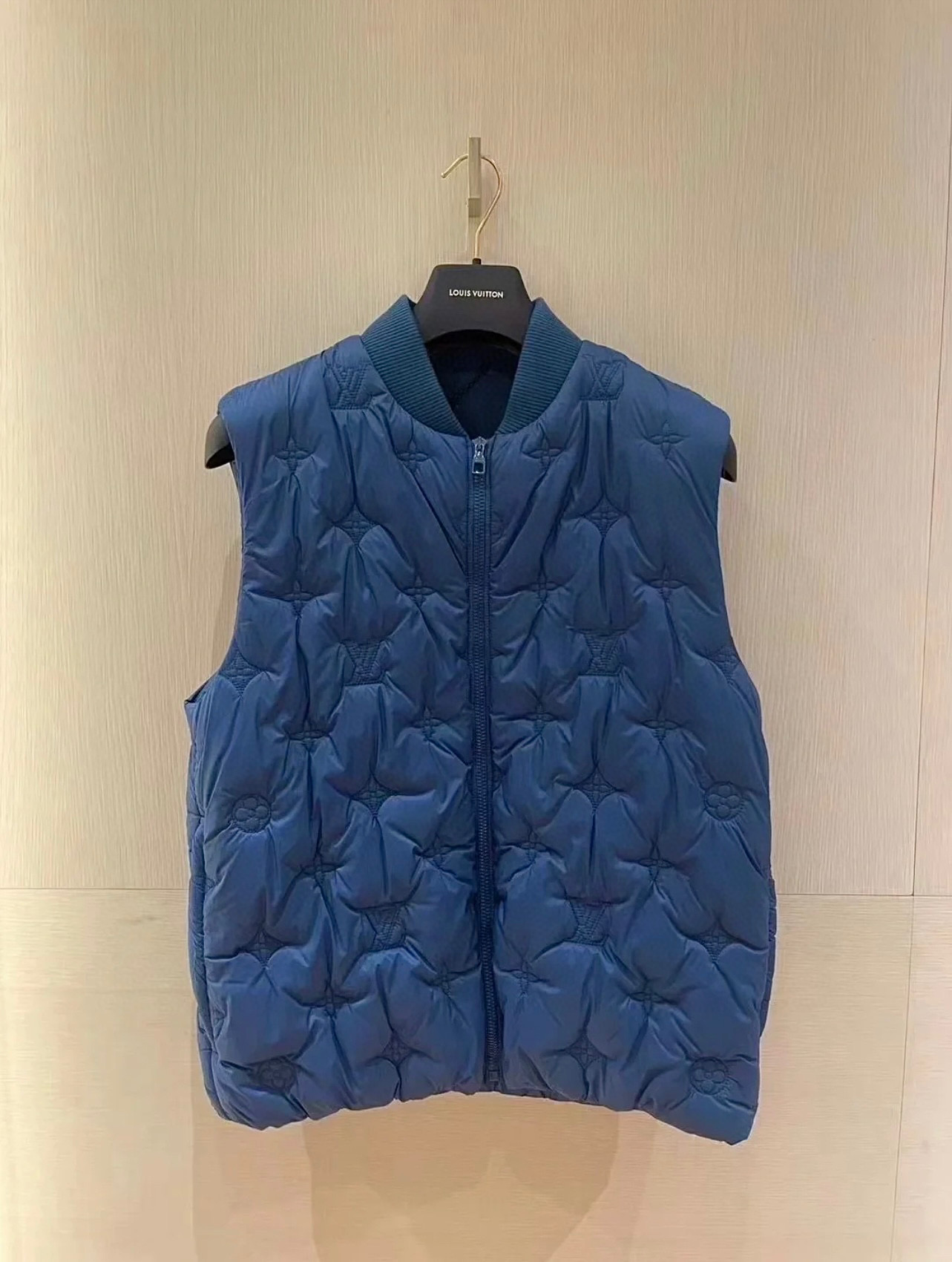 Louis Vuitton Vest – VEJK1088