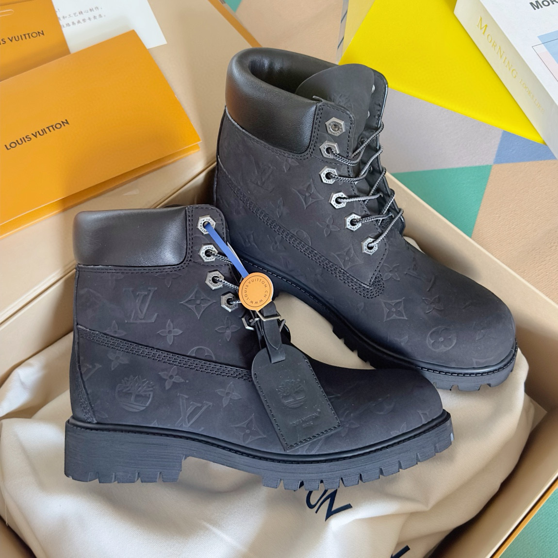 LSVT1379-4.jpg Louis Vuitton x Timberland Boot – LSVT1379 – Bild 1