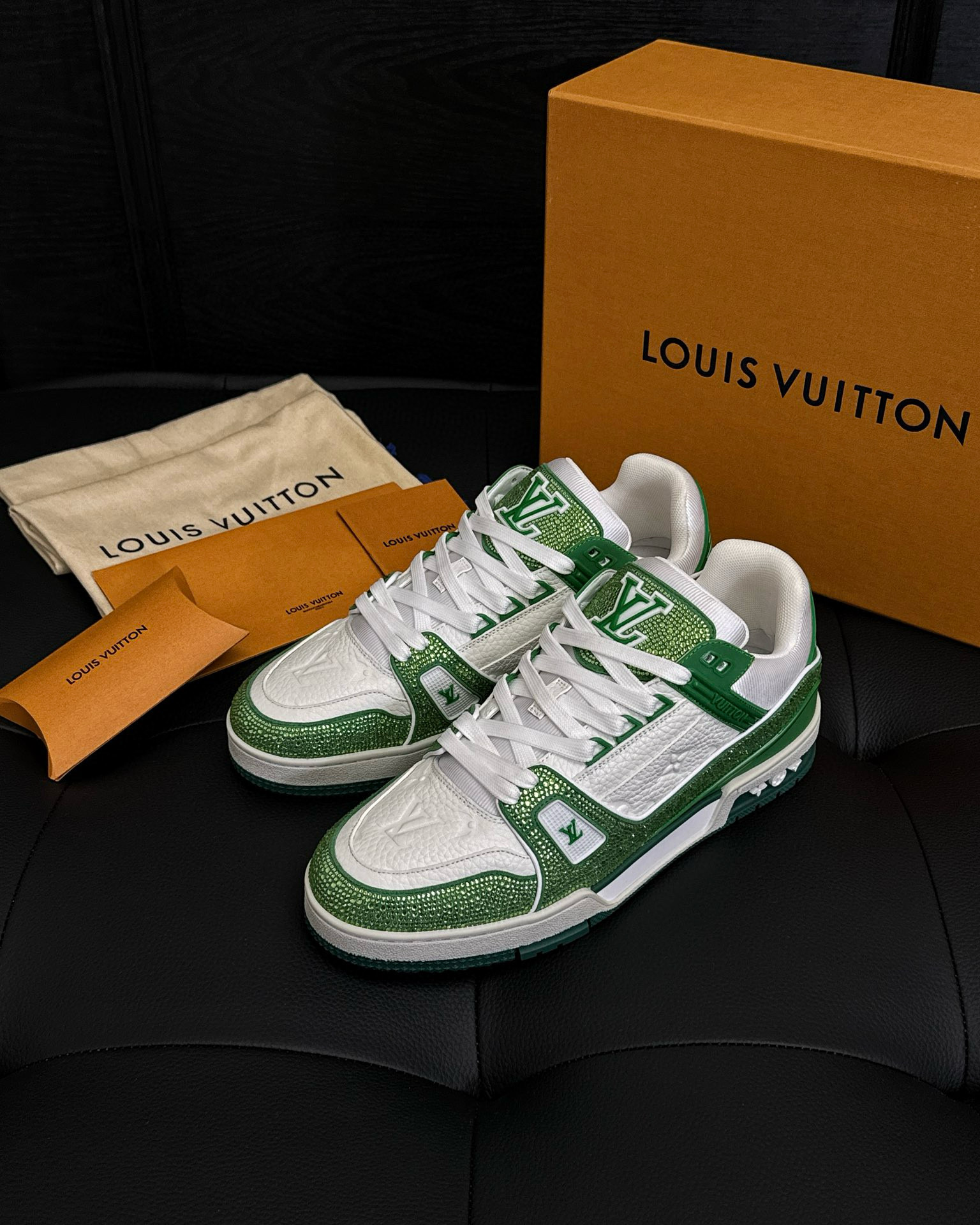 LSVT1408-1.jpg Louis Vuitton Sneaker – LSVT1408 - Image 1