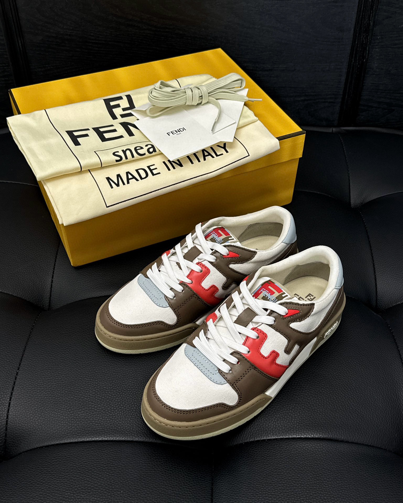 FEND1102-1.jpg Fendi Sneaker – FEND1102 - Image 1