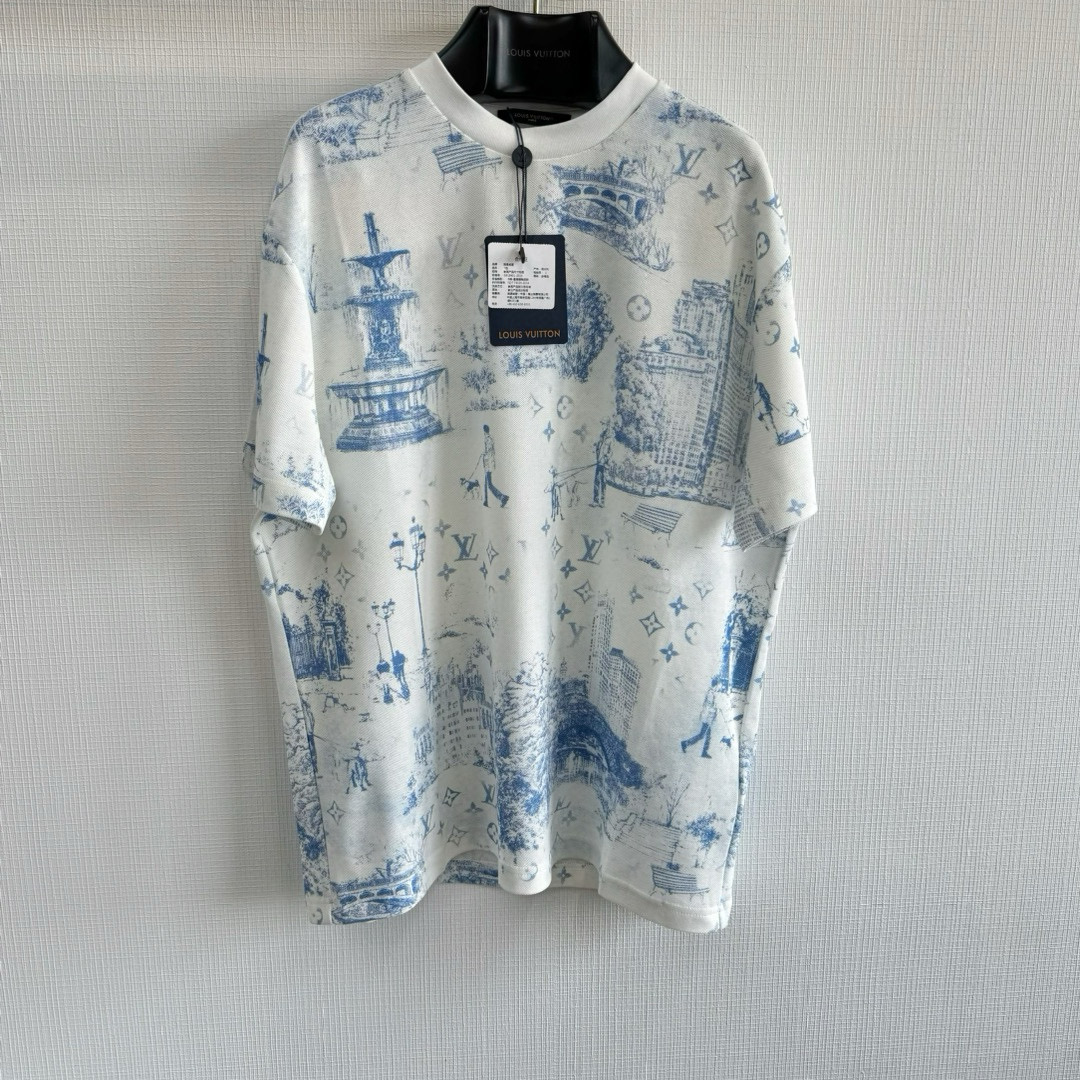 TSHP2990-1.jpg Louis Vuitton T-Shirt – TSHP2990 - Image 1