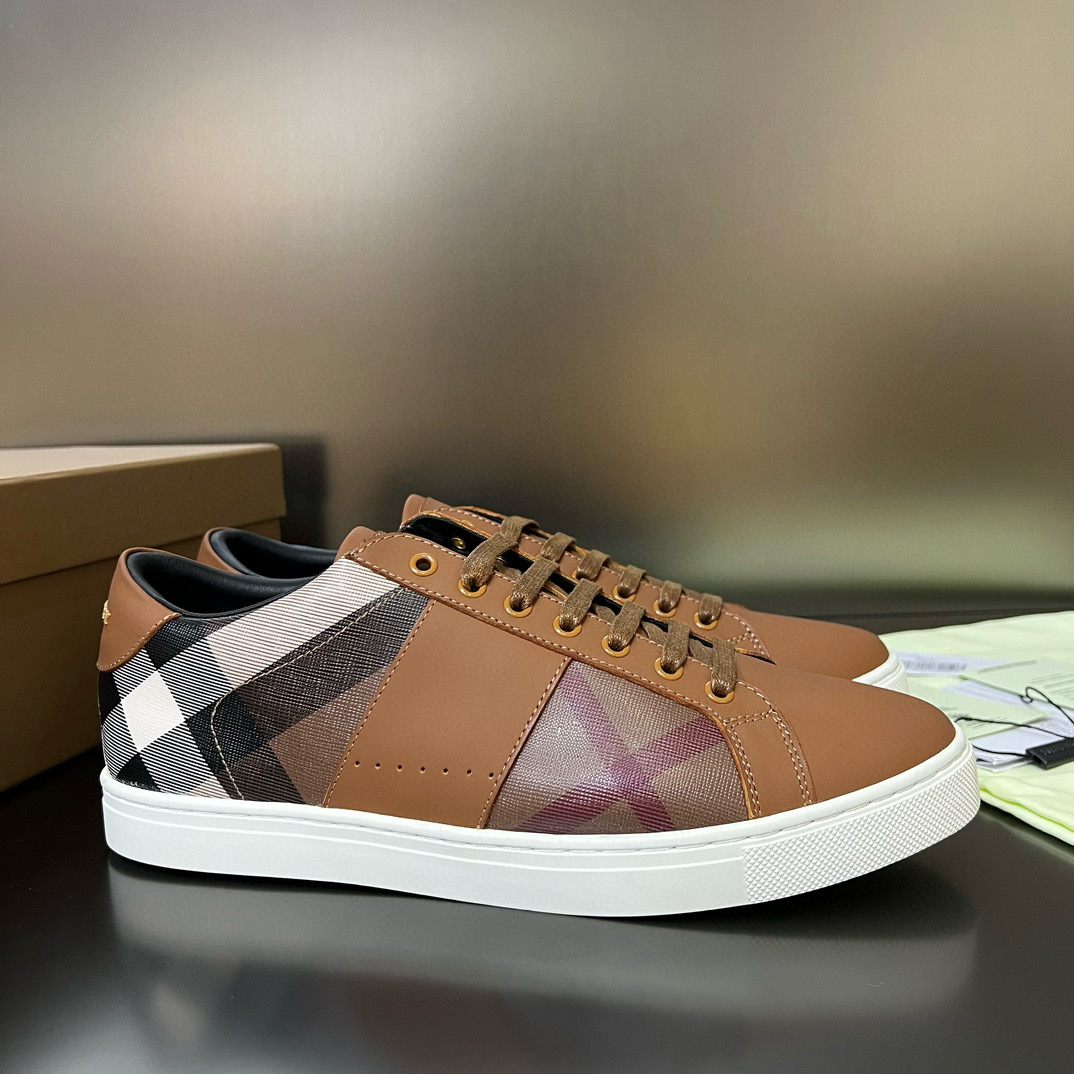 BBRY1016-2.jpg Burberry Sneaker – BBRY1016 - Image 1
