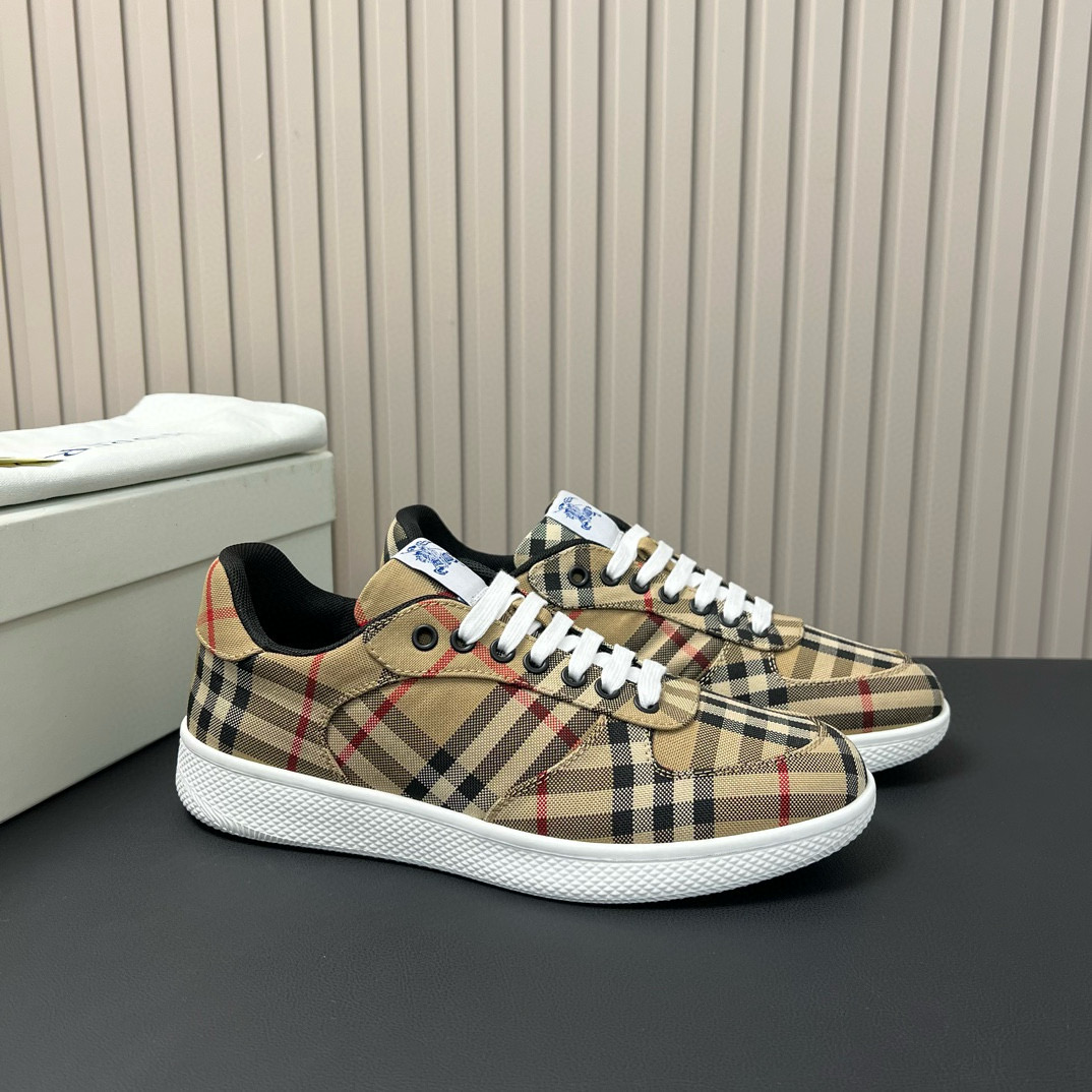 BBRY1048-2.jpg Burberry Sneaker – BBRY1048 - Image 1