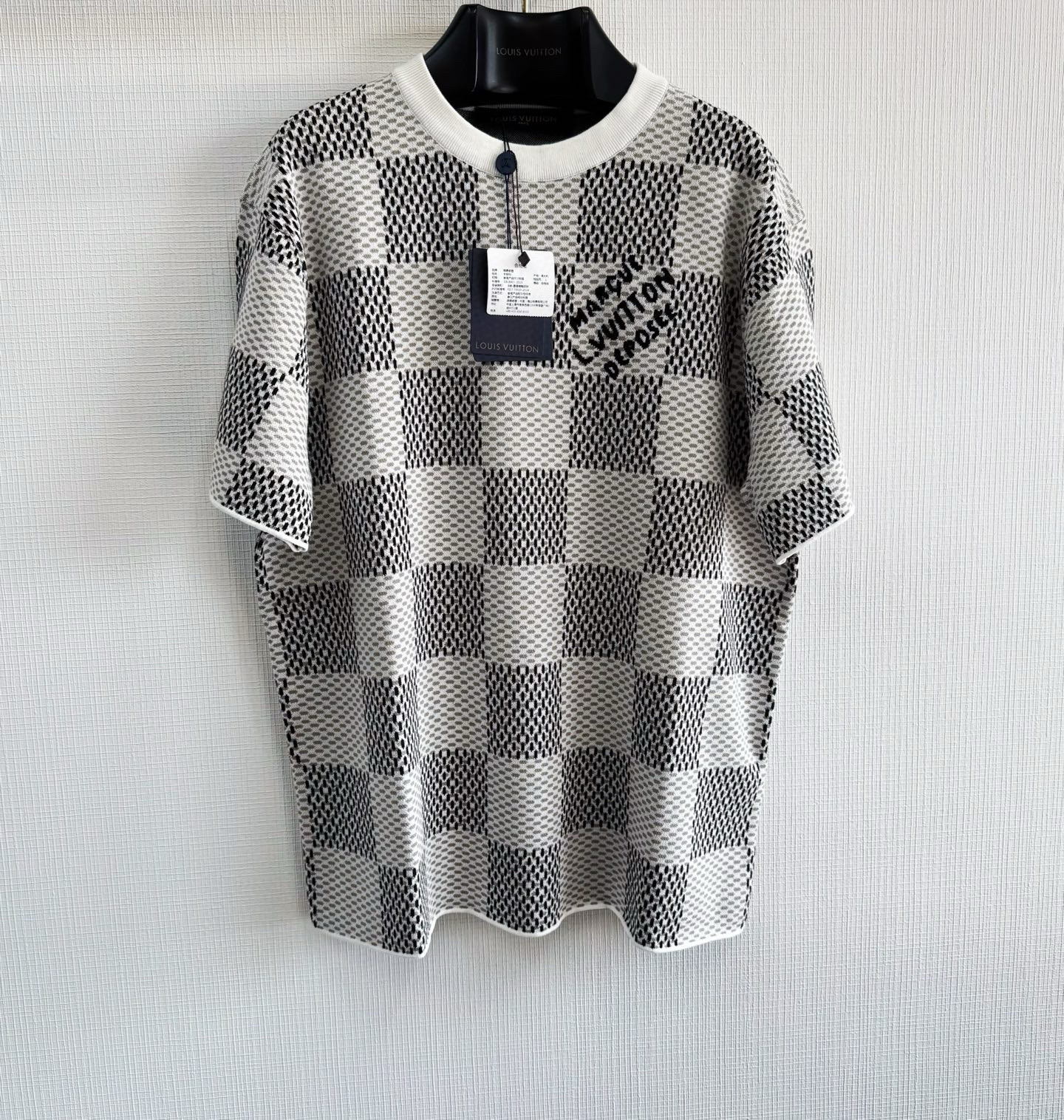 TSHP3038-1.jpg Louis Vuitton T-Shirt – TSHP3038 – Bild 1