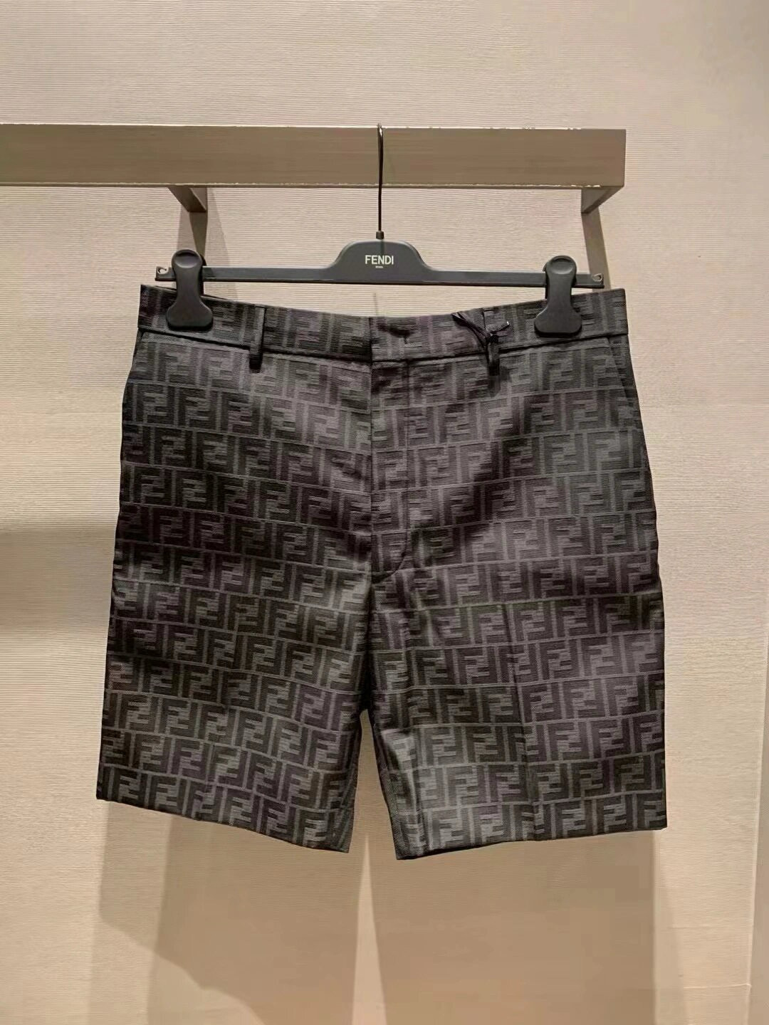 SHRT1271-1.jpg Fendi Short – SHRT1271 – Bild 1