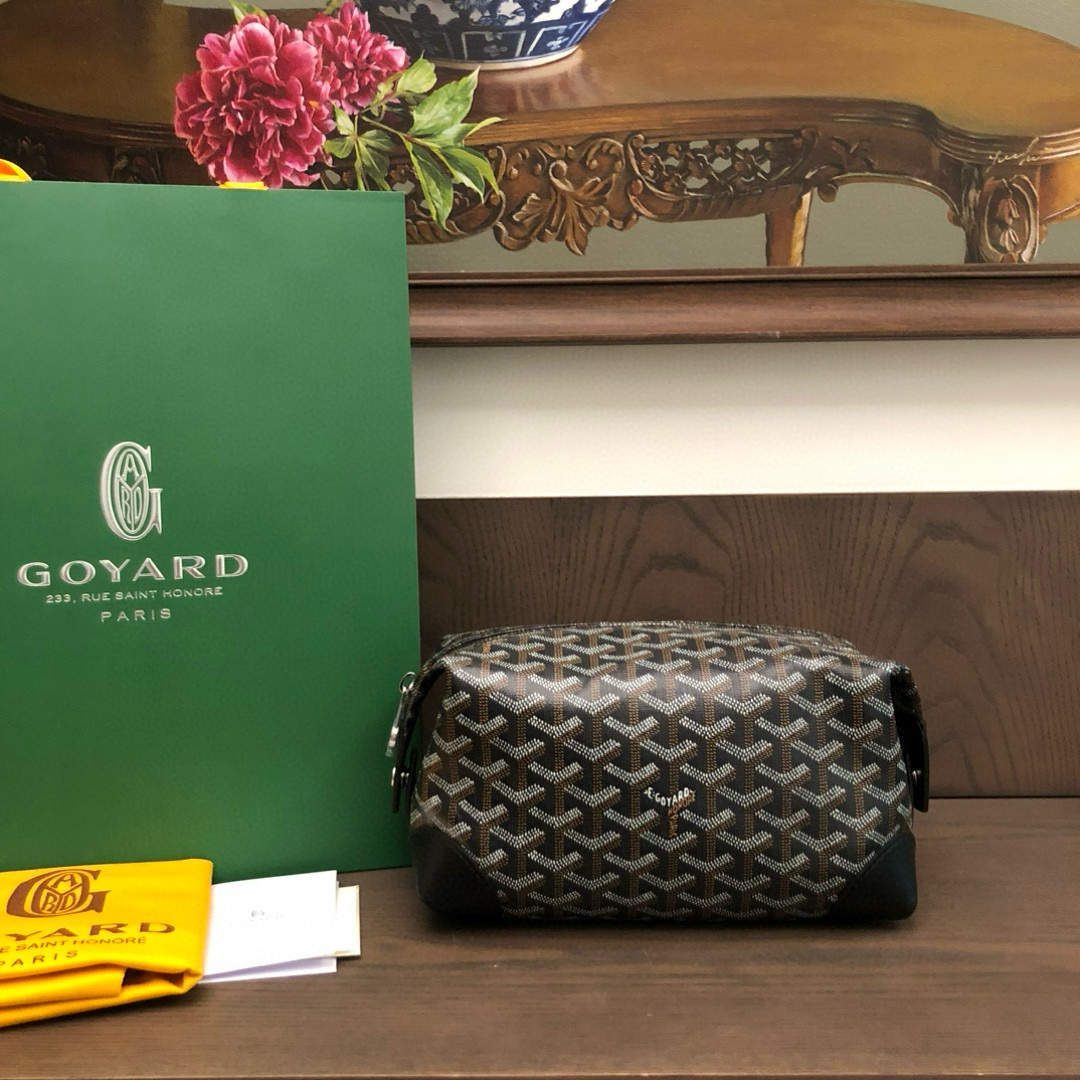 Goyard GM Pouch – BHPH1035