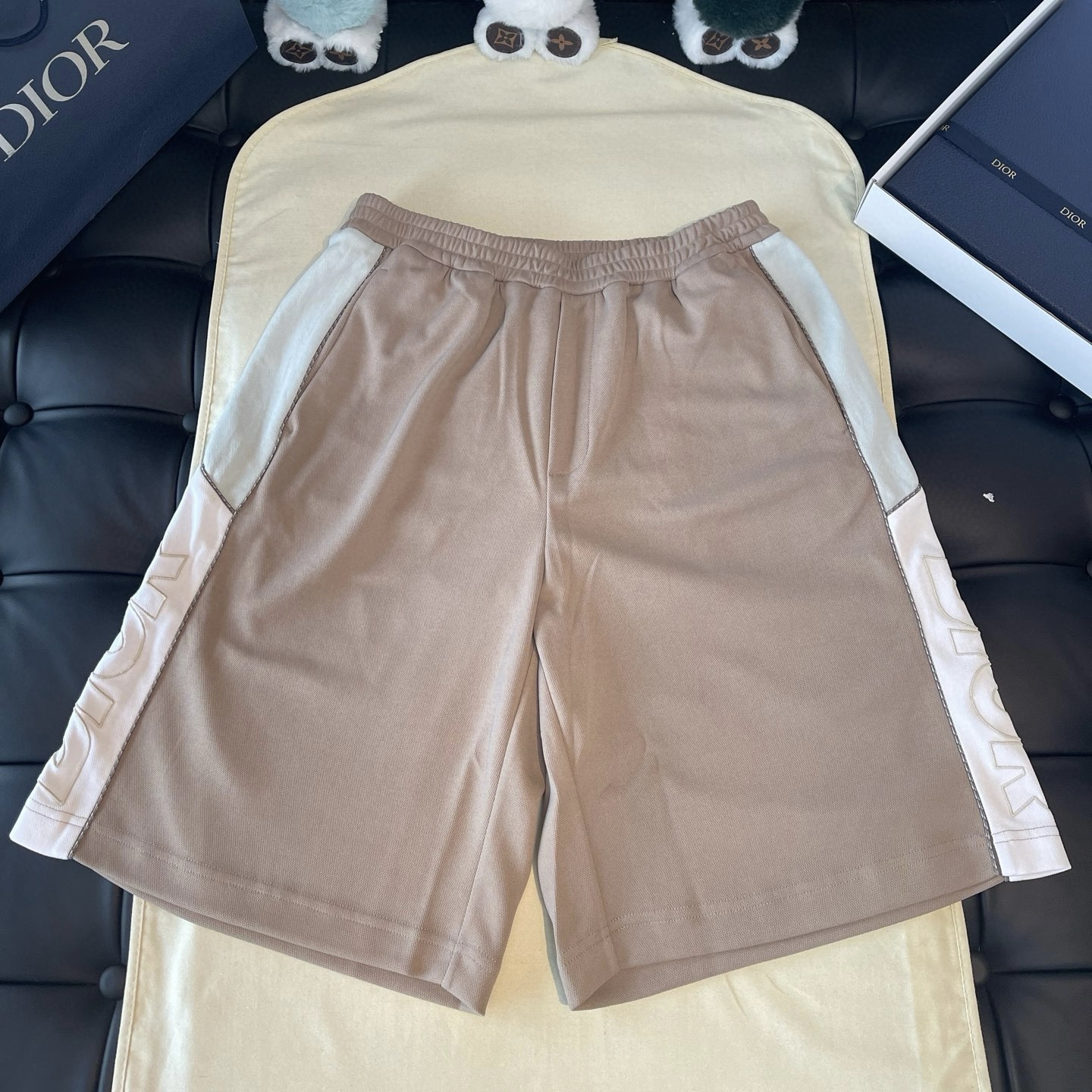 SHRT1317-1.jpg Dior Short – SHRT1317 – Bild 1