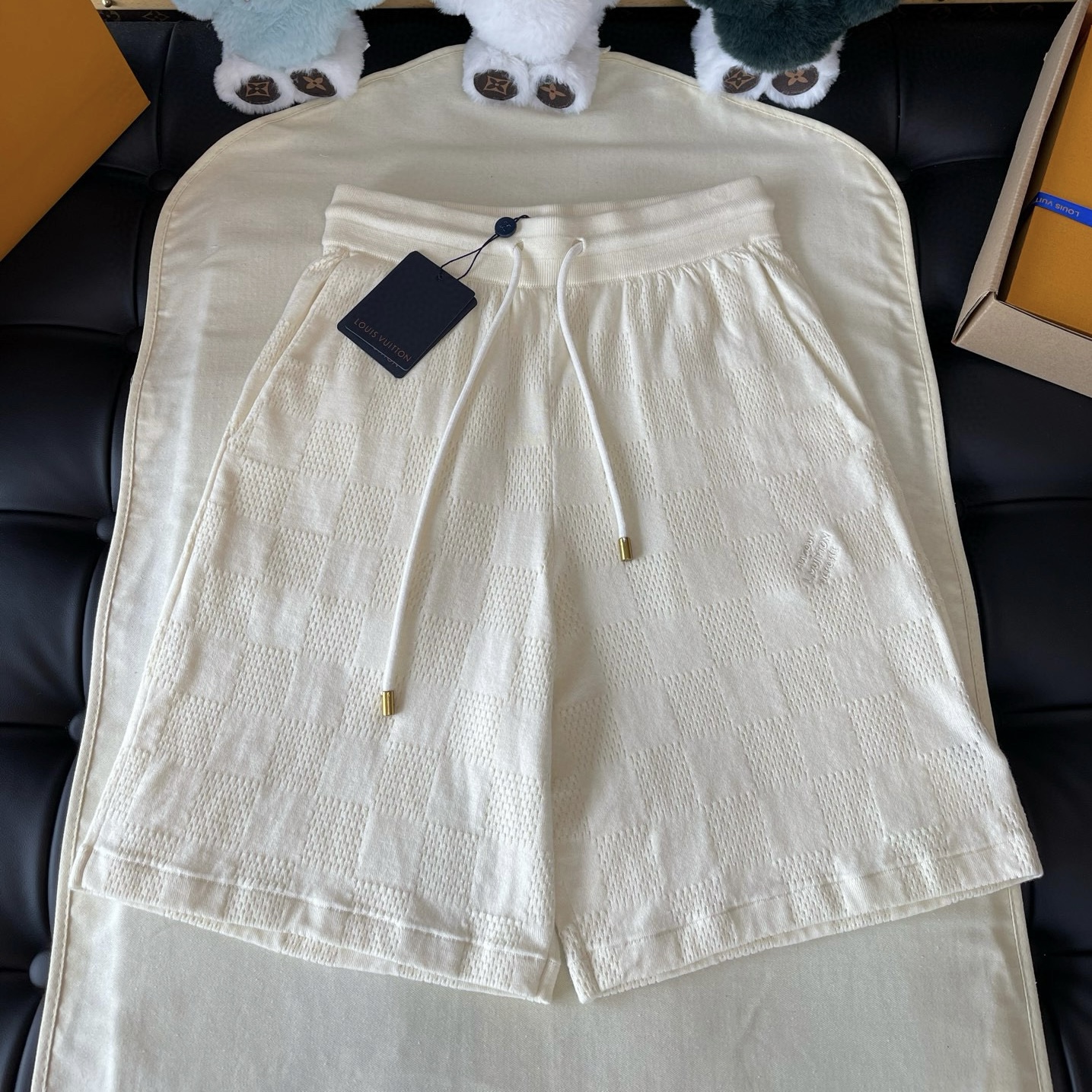Louis Vuitton Short – TRJT1203