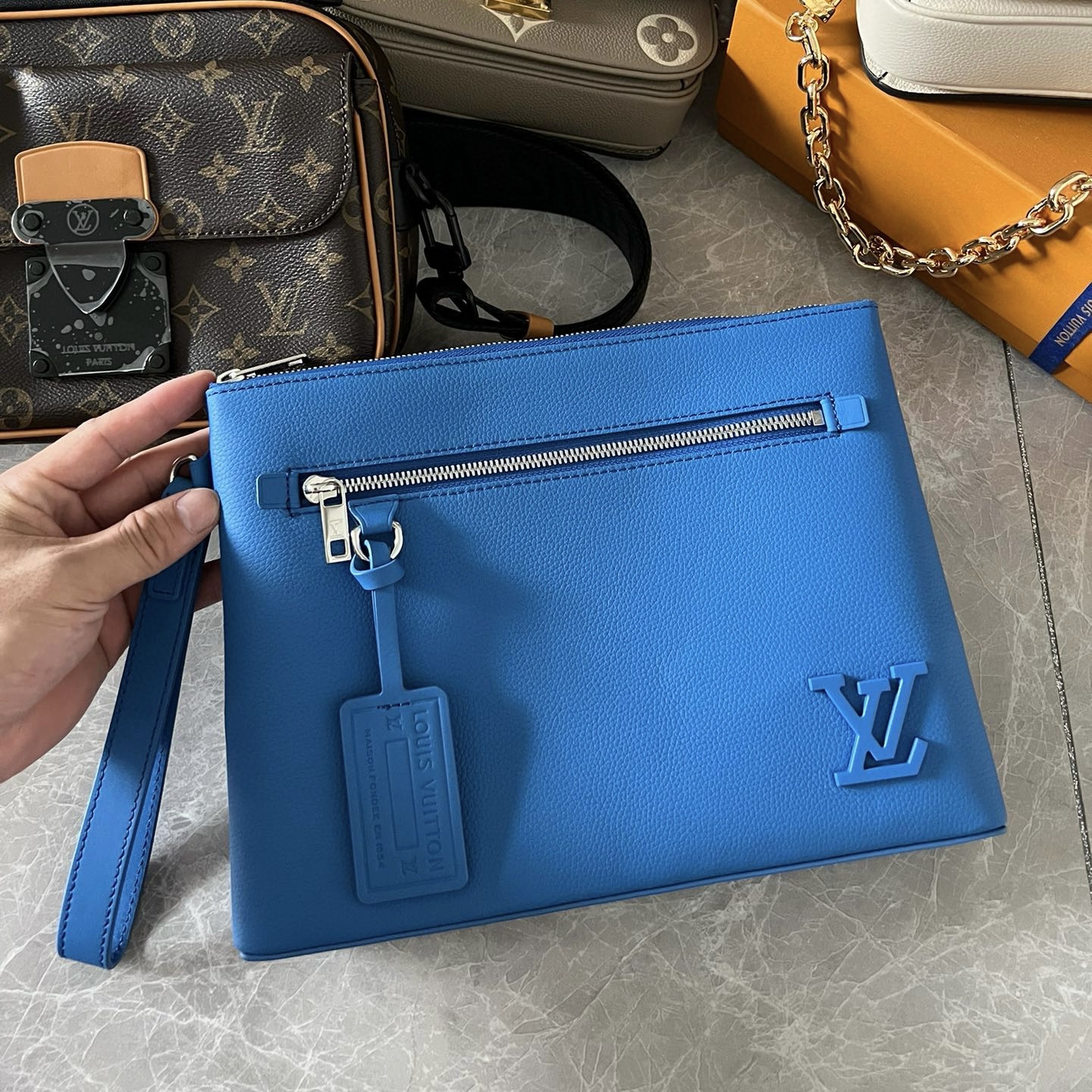Louis Vuitton Pouch – BHPH1039