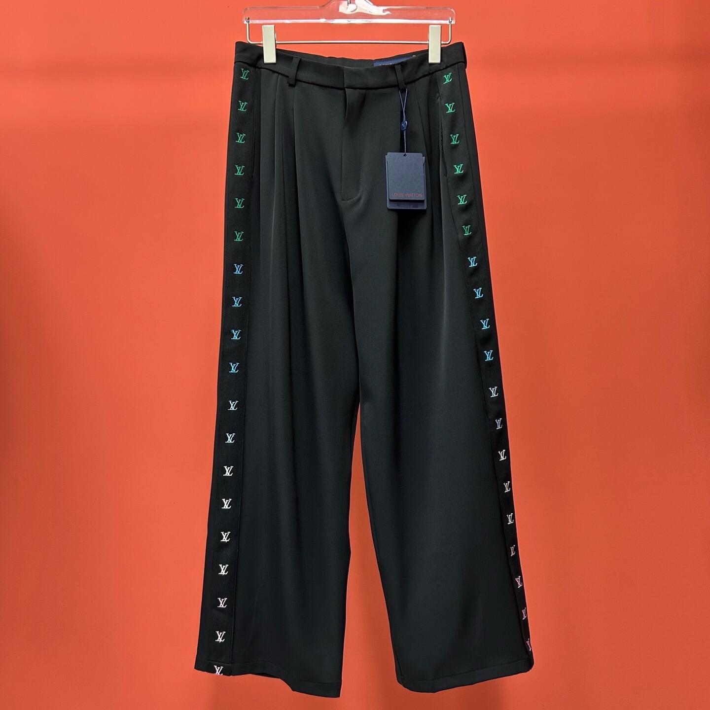Louis Vuitton Pants – JEPA1328