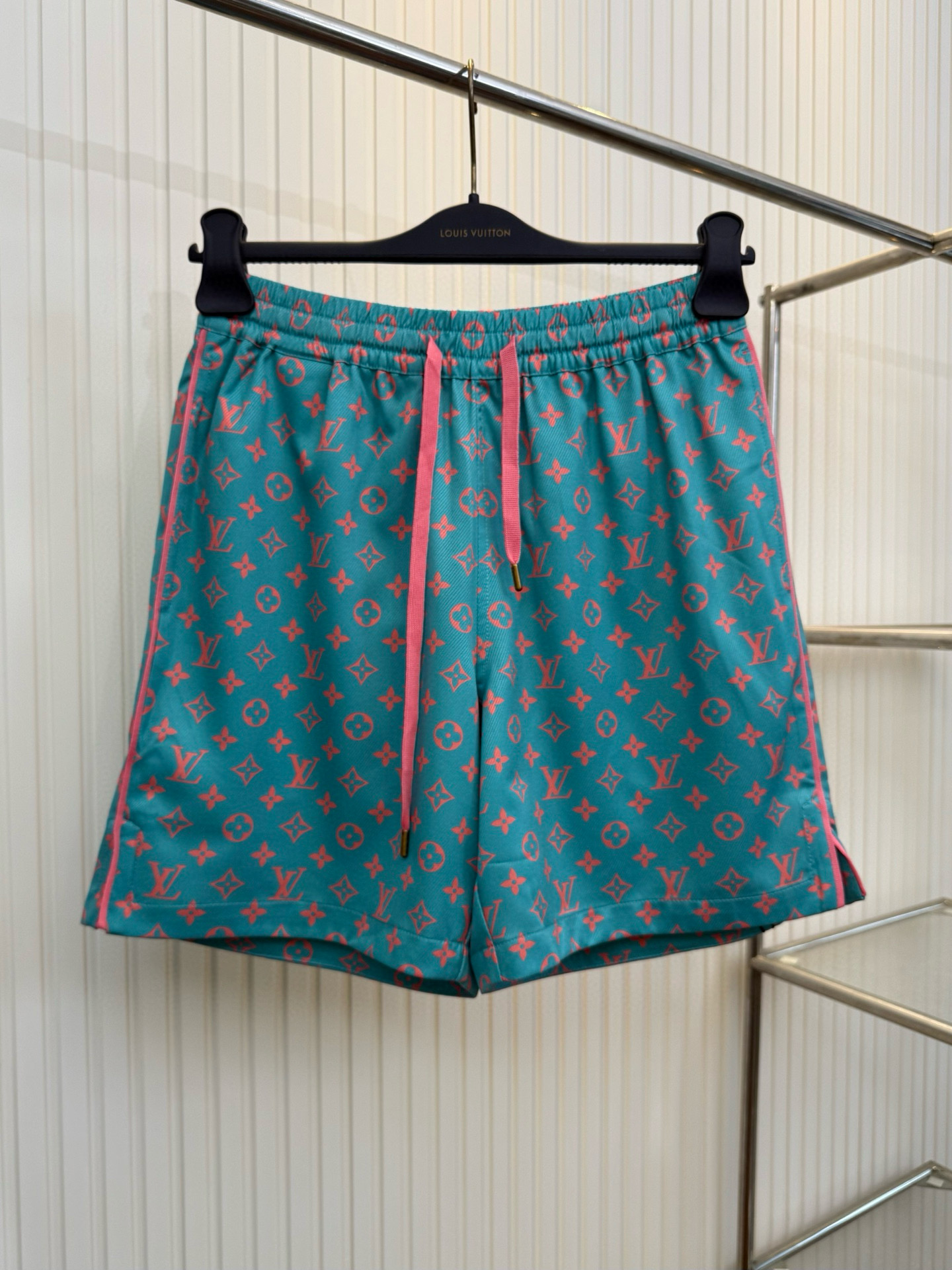 Louis Vuitton Short – TRJT1205