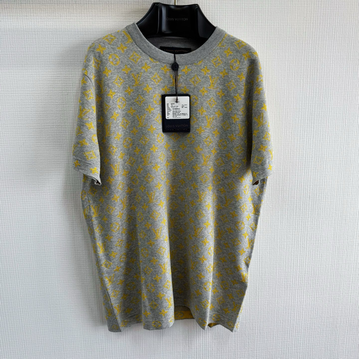 TSHP3395-1.jpg Louis Vuitton T-Shirt – TSHP3395 - Image 1