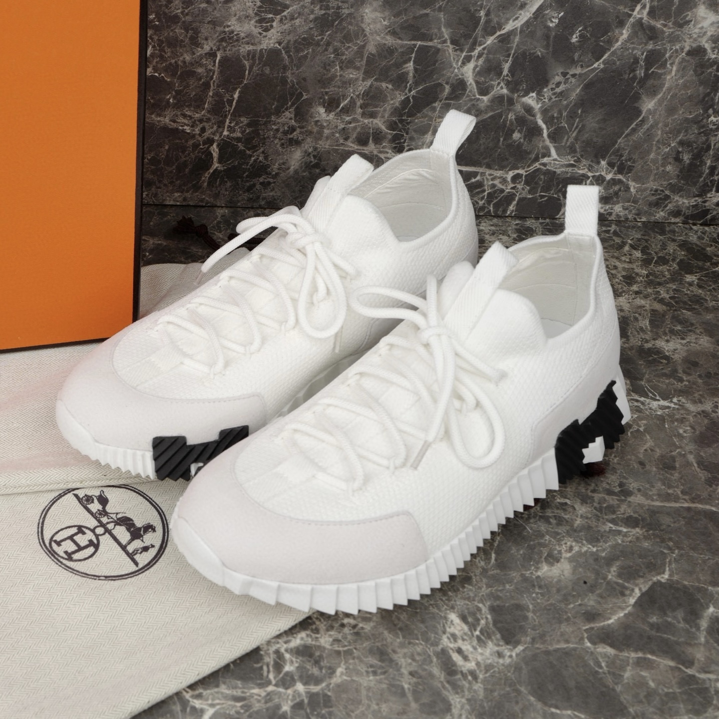 HRMS1075-1.jpg Hermes Sneaker – HRMS1075 – Bild 1