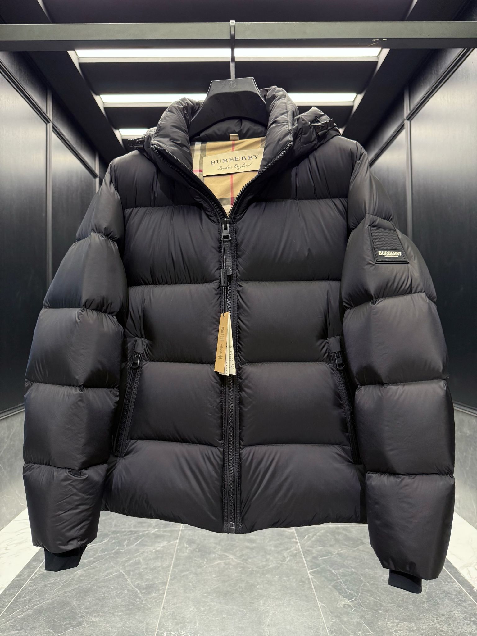 Burberry Jacket – CJKT1886
