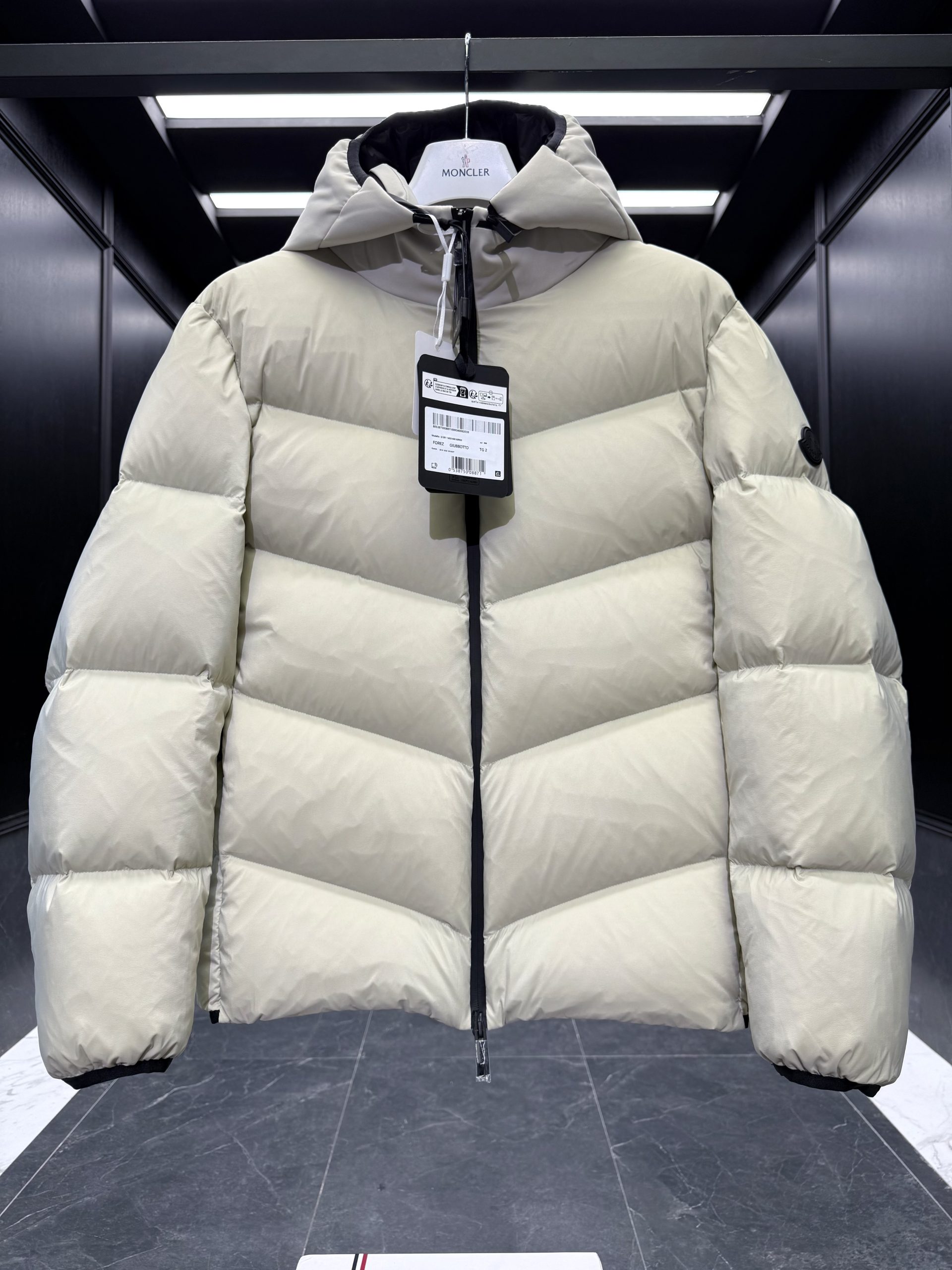 Moncler Jacket – CJKT1929