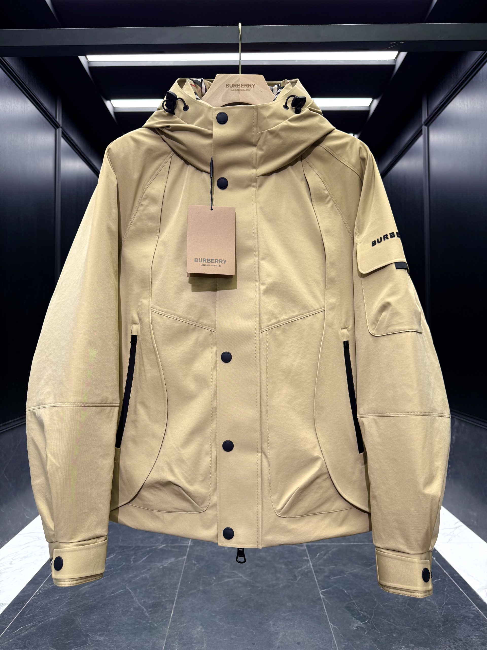 Burberry Jacket – CJKT1943