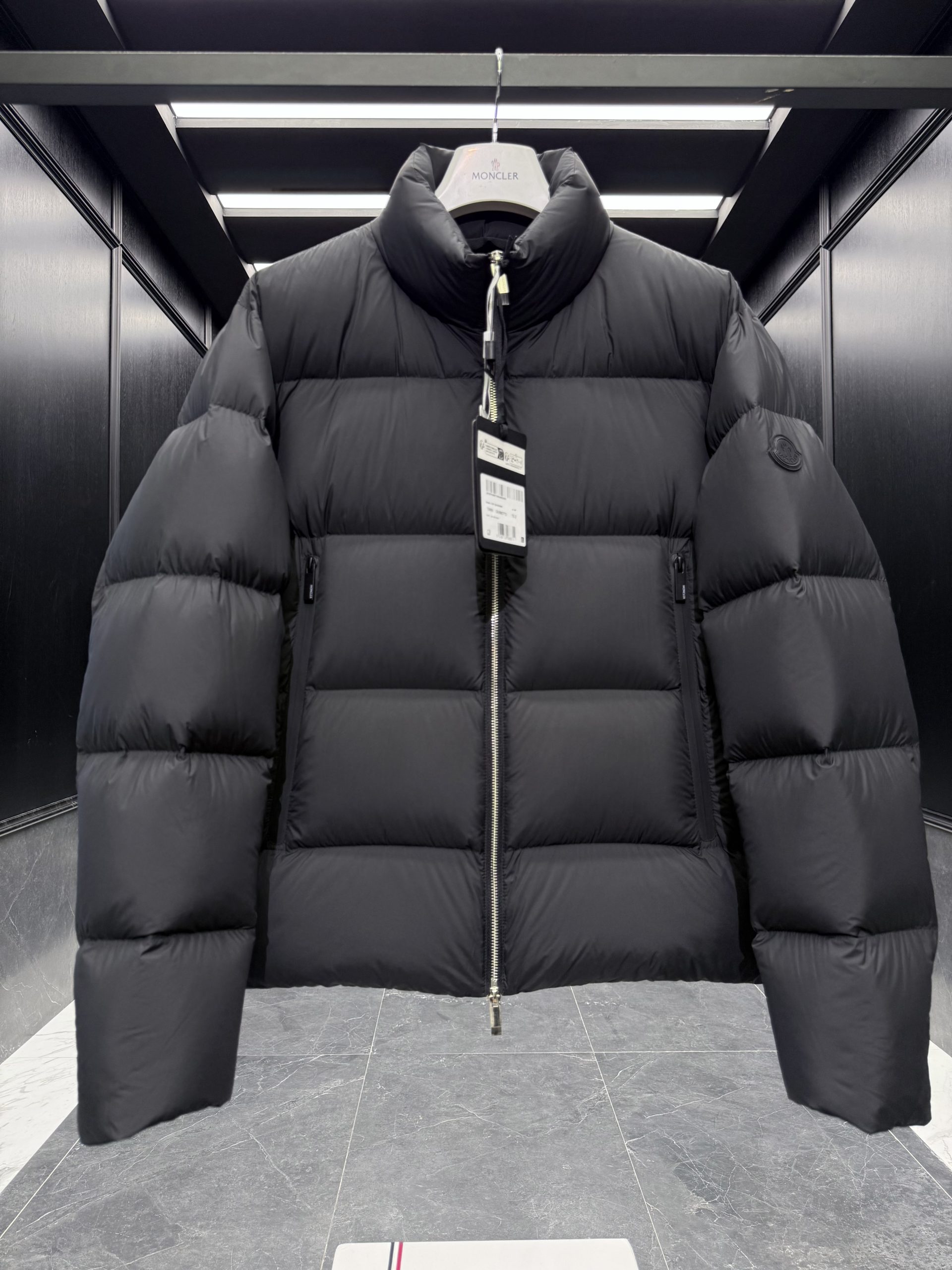 Moncler Jacket – CJKT1950
