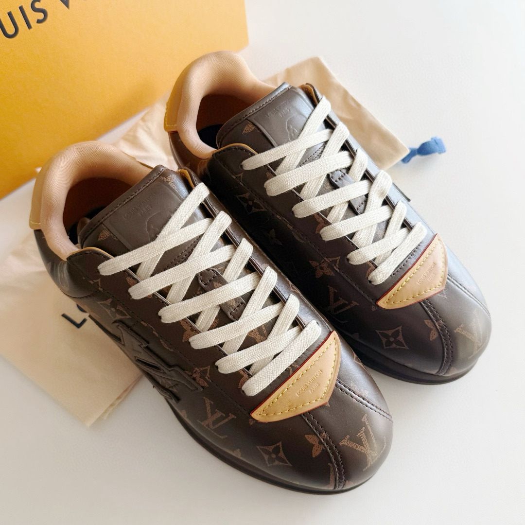 Louis Vuitton Sneaker – LSVT1519