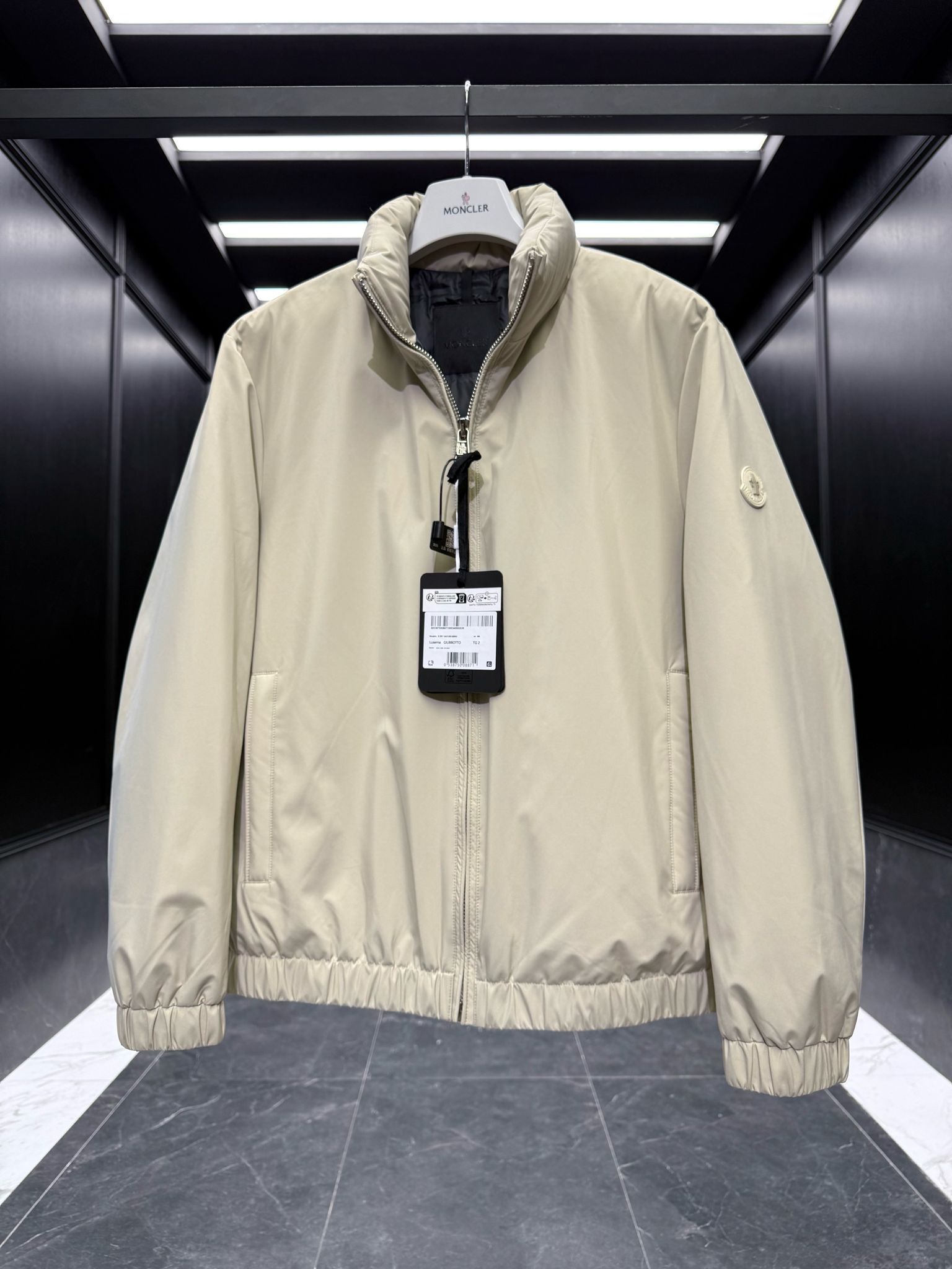Moncler Jacket – CJKT1875