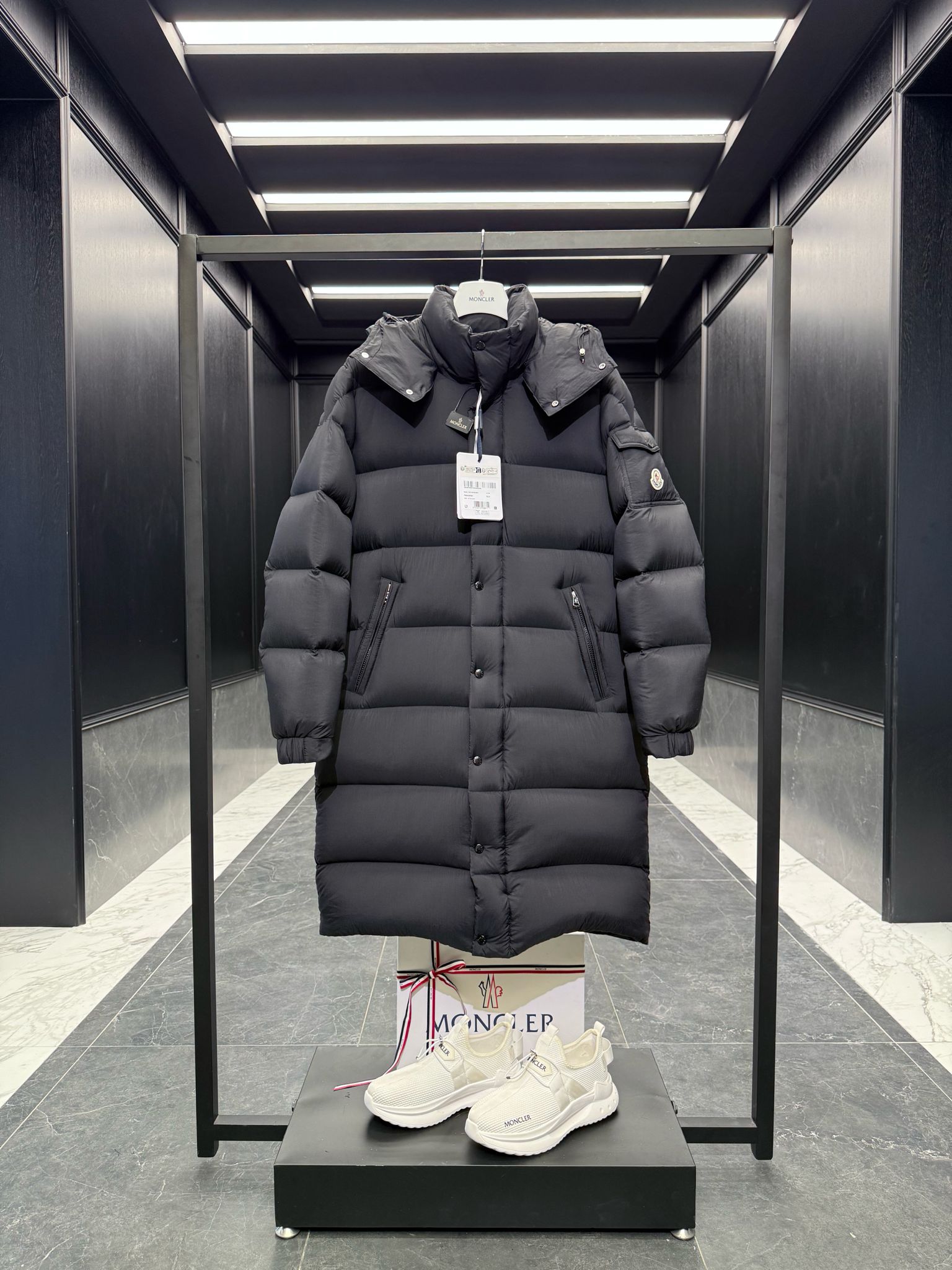 Moncler-jacket-CJKT3584-2.jpg Moncler Jacket – CJKT1902 - Image 1