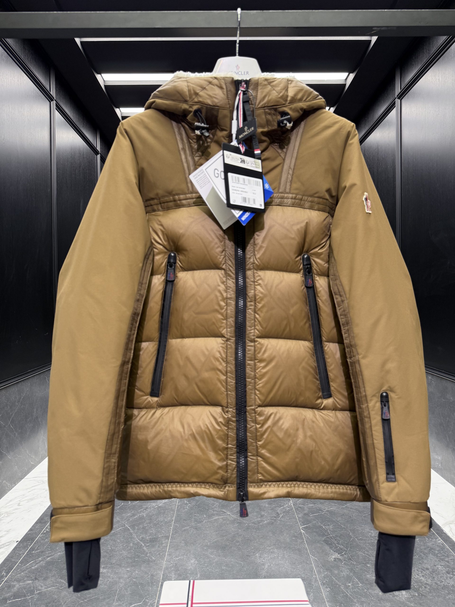 Moncler Jacket – CJKT1982
