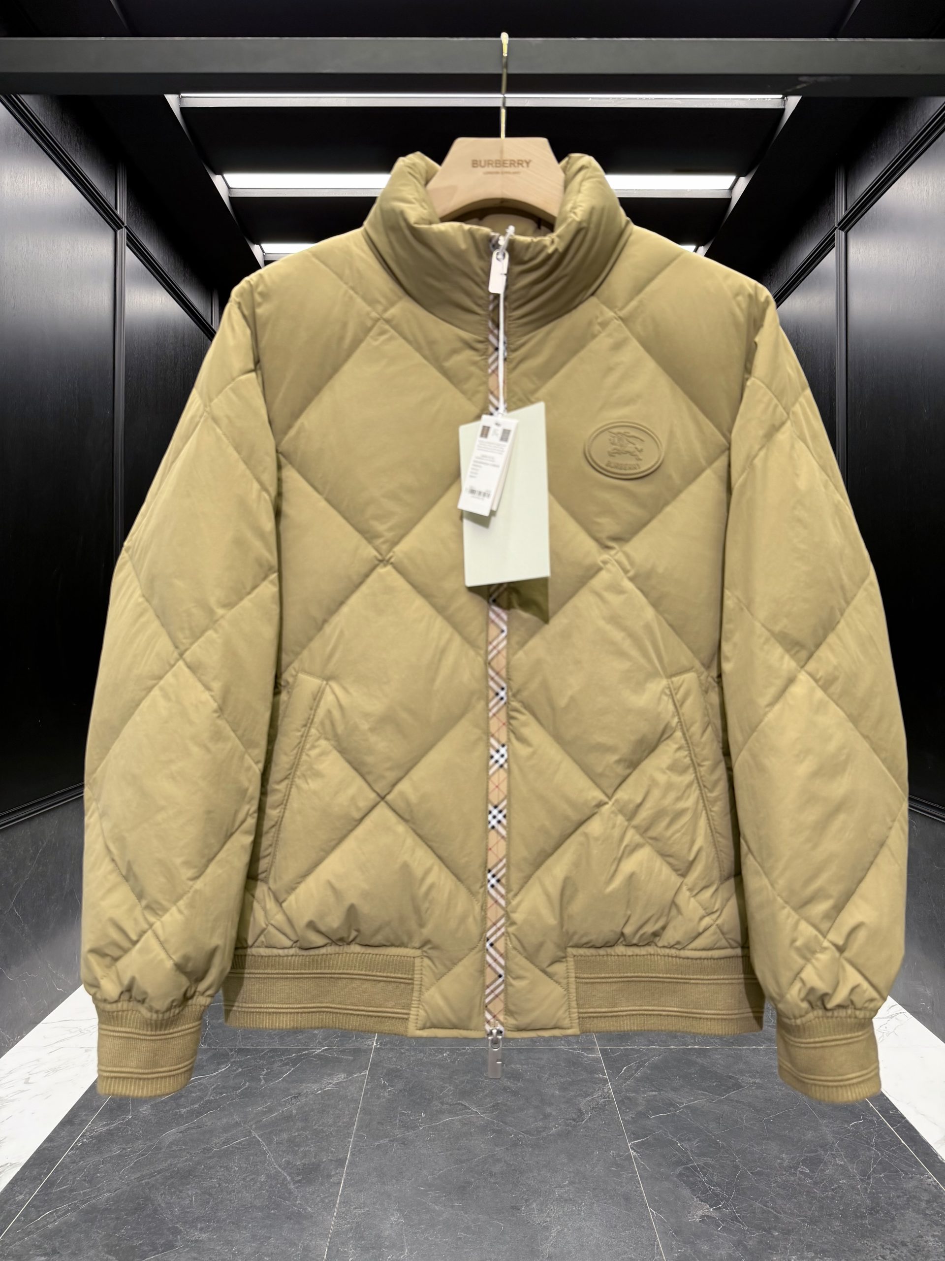 Burberry Jacket – CJKT2022