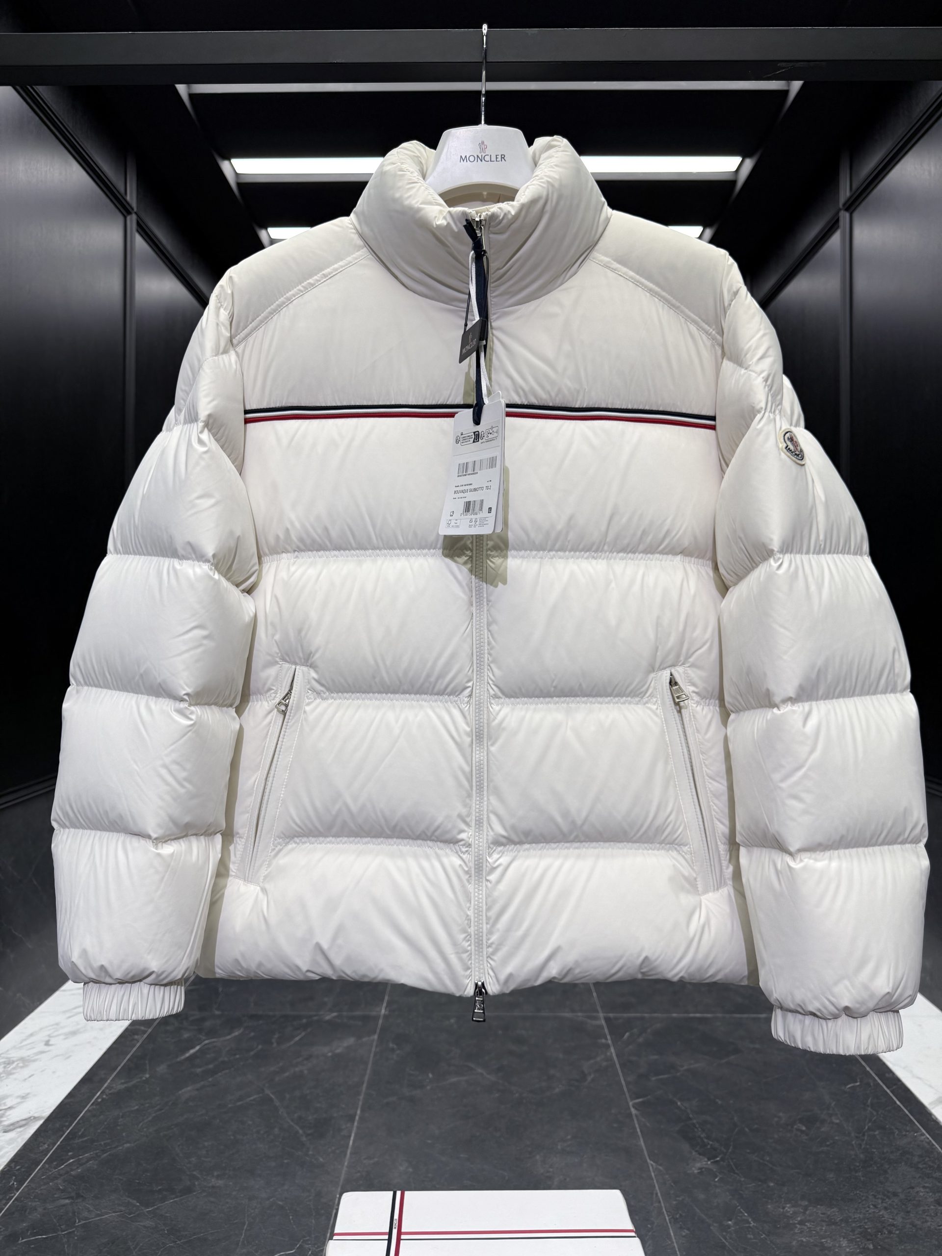 Moncler Jacket – CJKT2030