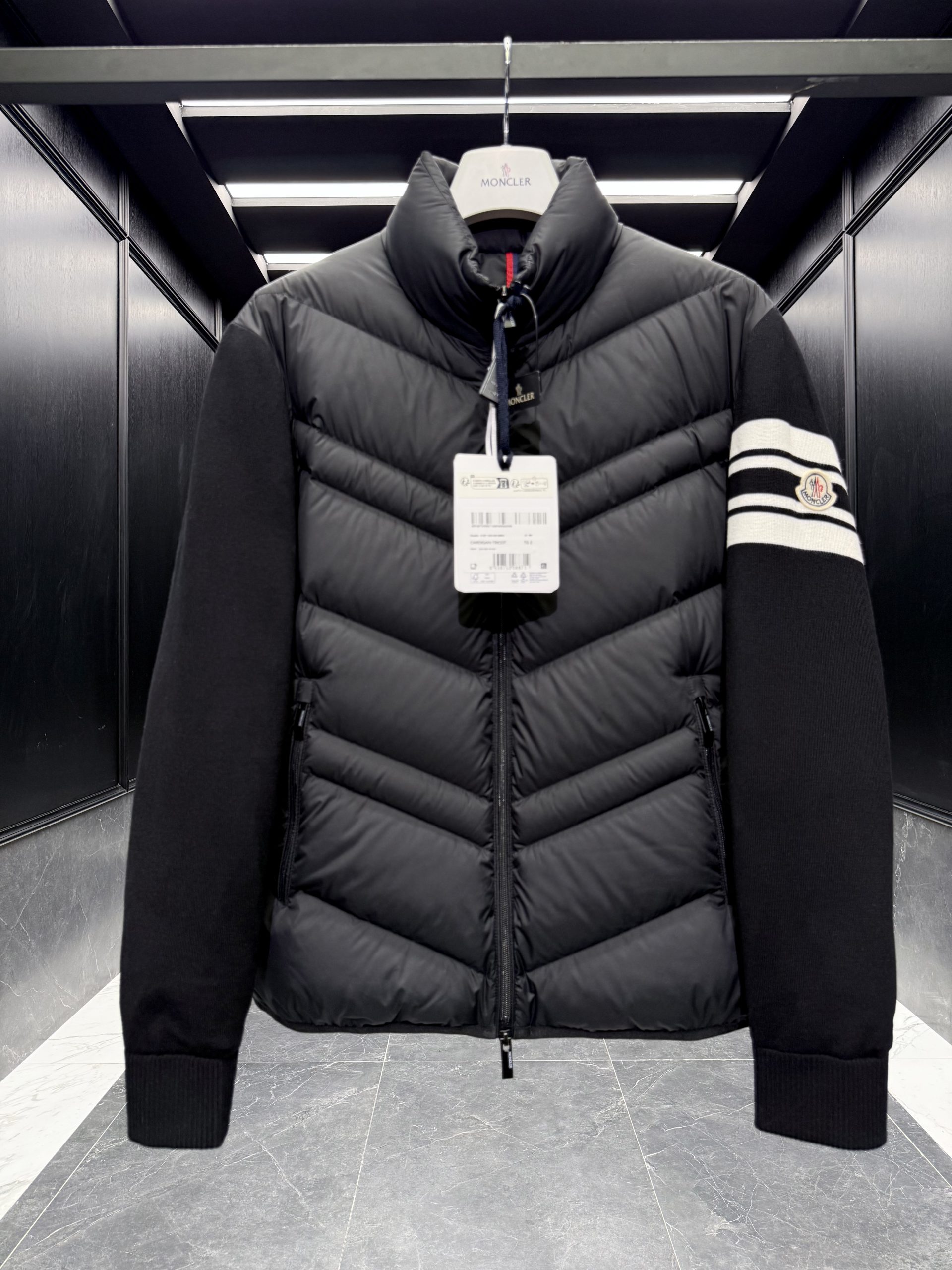 Moncler Zip Sweater – SWHO2700