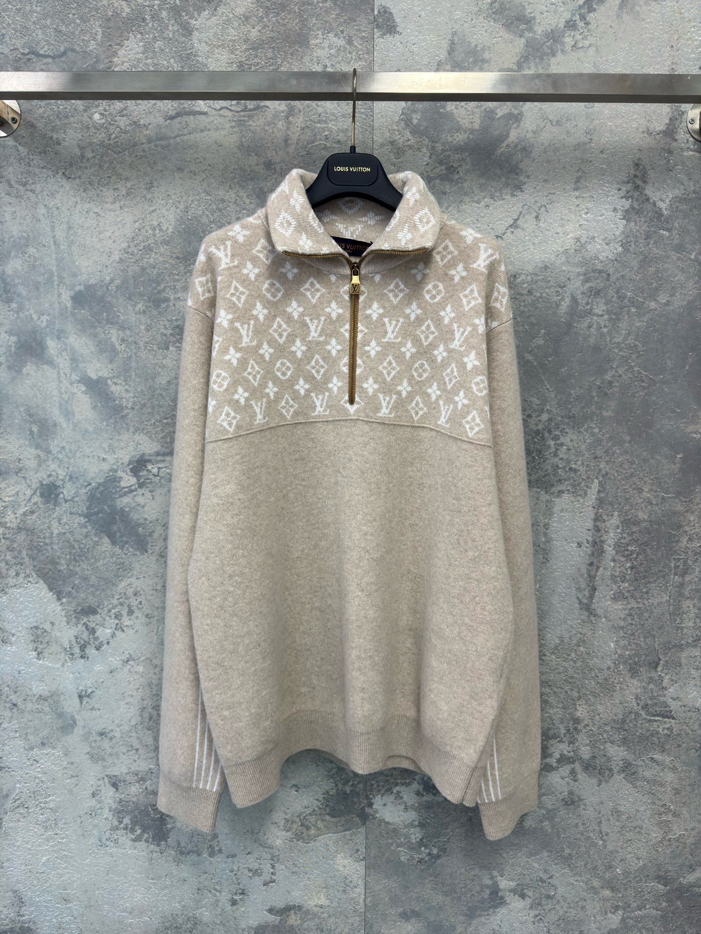 Louis Vuitton Sweater – SWHO2741