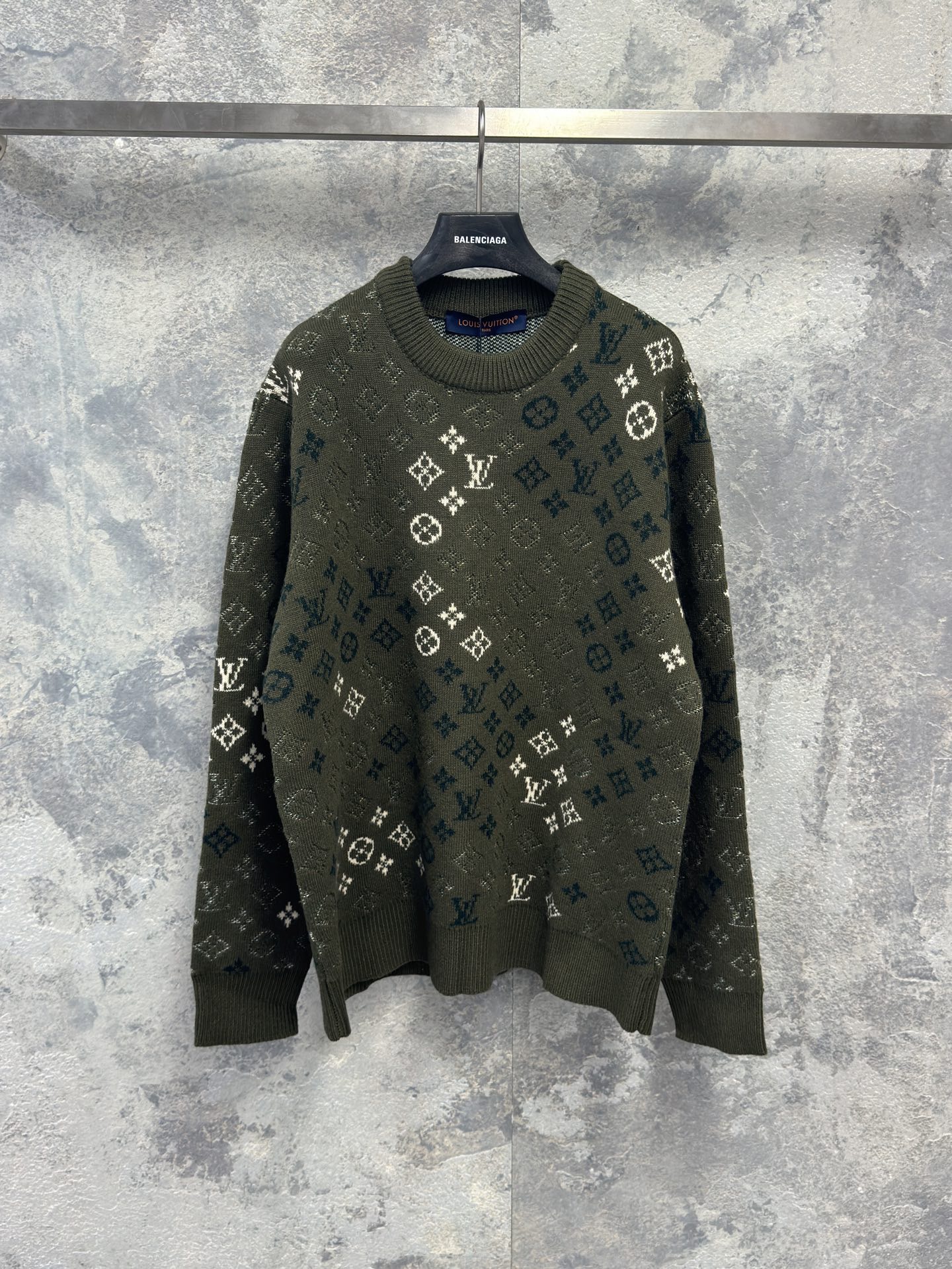 Louis Vuitton Sweater – SWHO2772