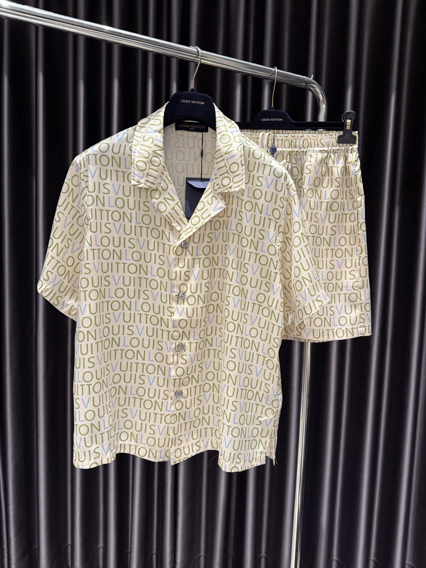 Louis Vuitton Tracksuit – TRSU1241