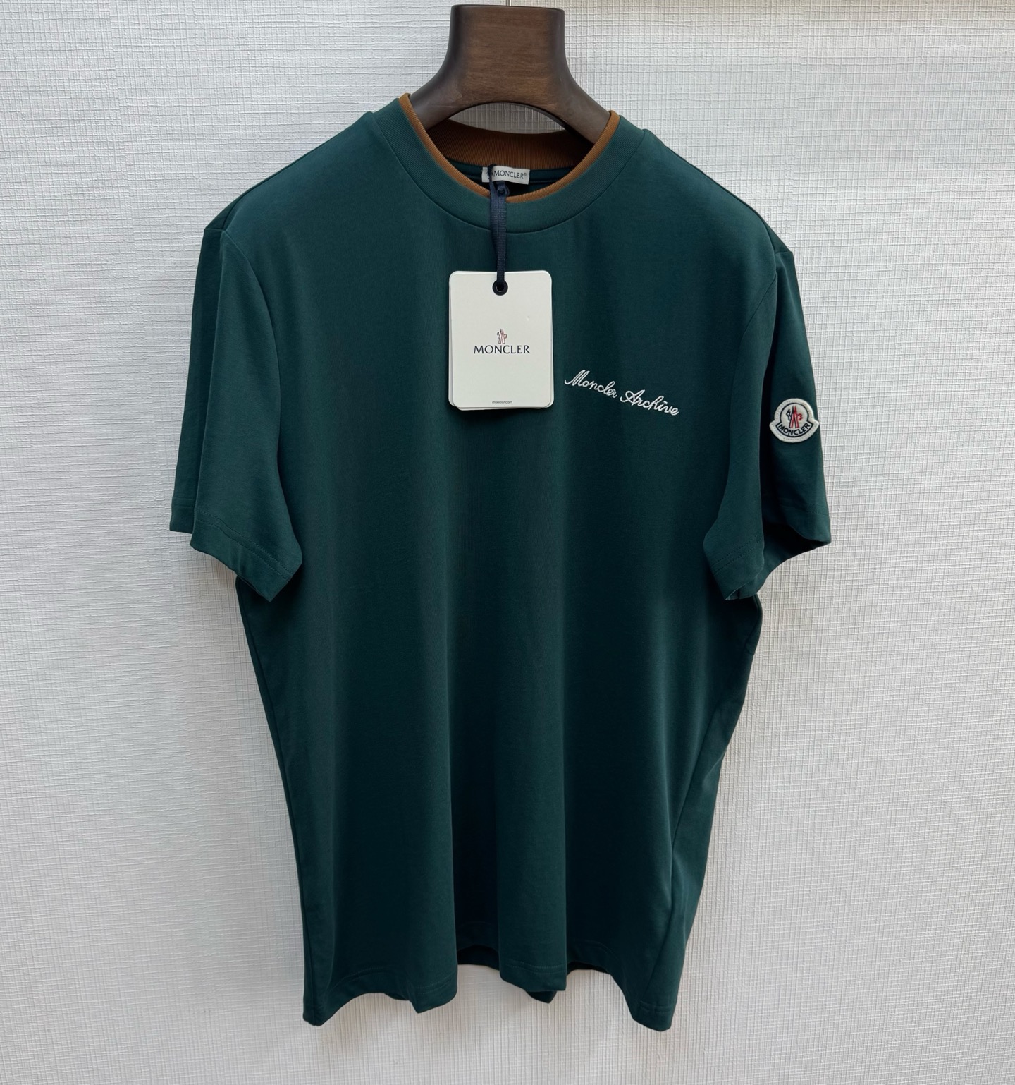 Moncler T-Shirt – TSHP3676