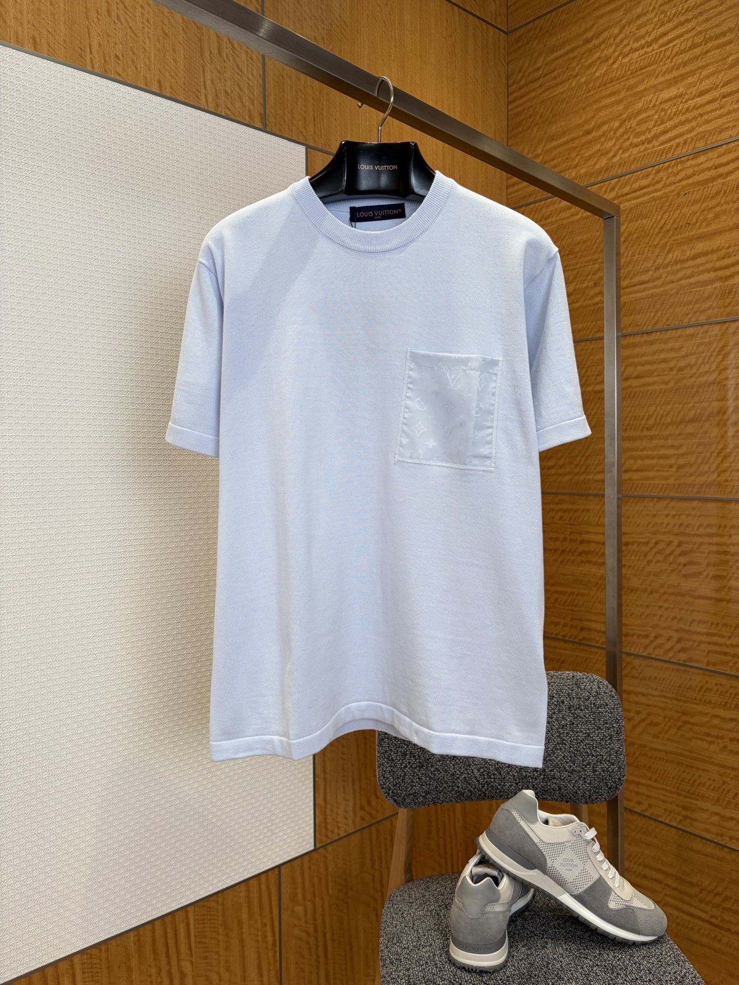 Louis Vuitton T-Shirt – TSHP3783