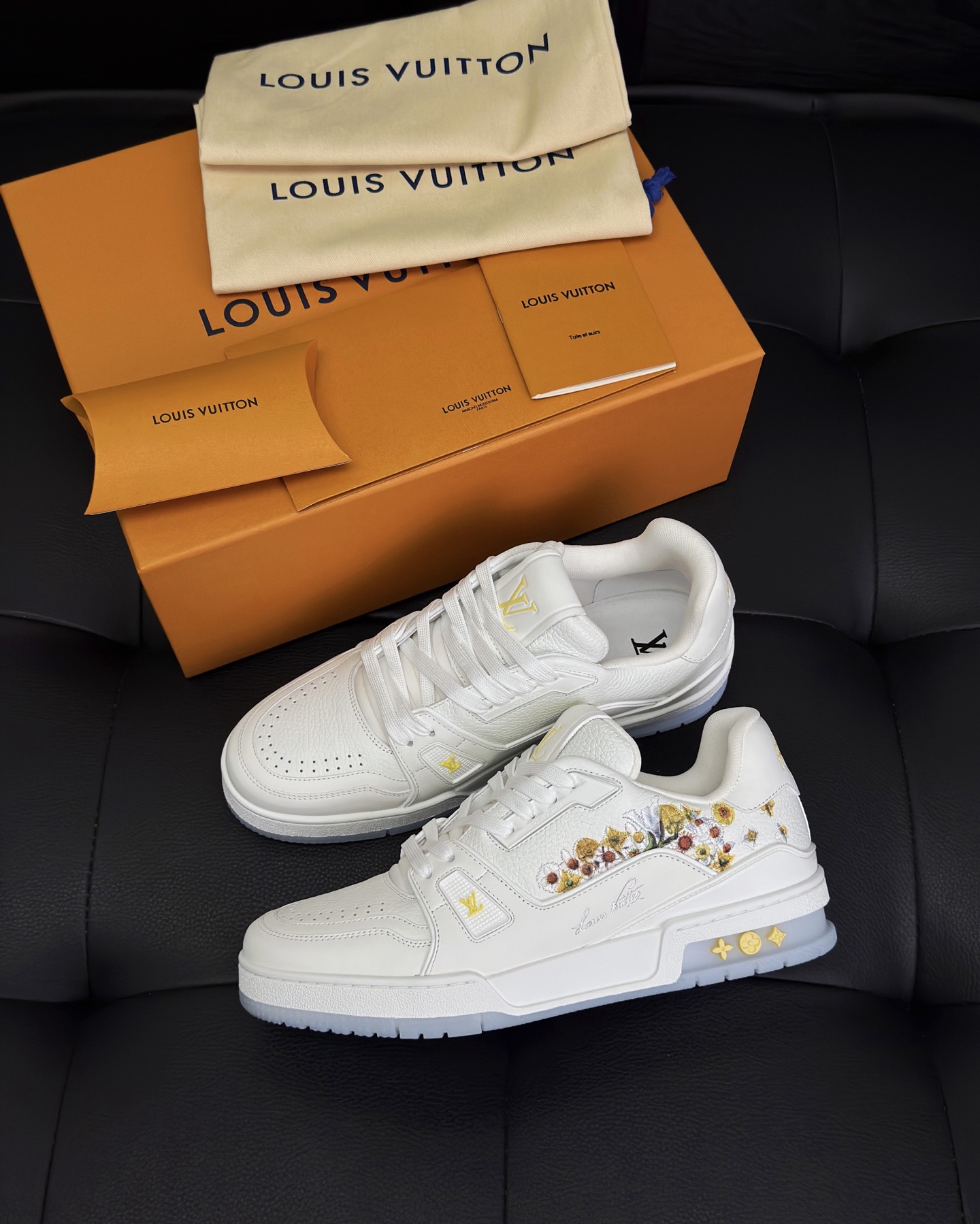 Louis Vuitton Sneaker – LSVT1591