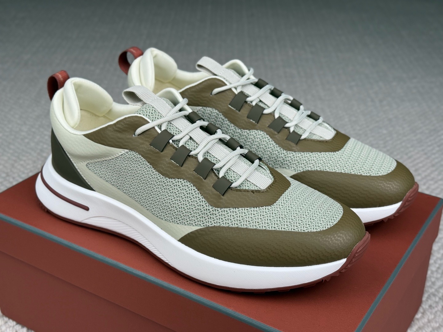 Loro Piana Sneaker – LOPA1093