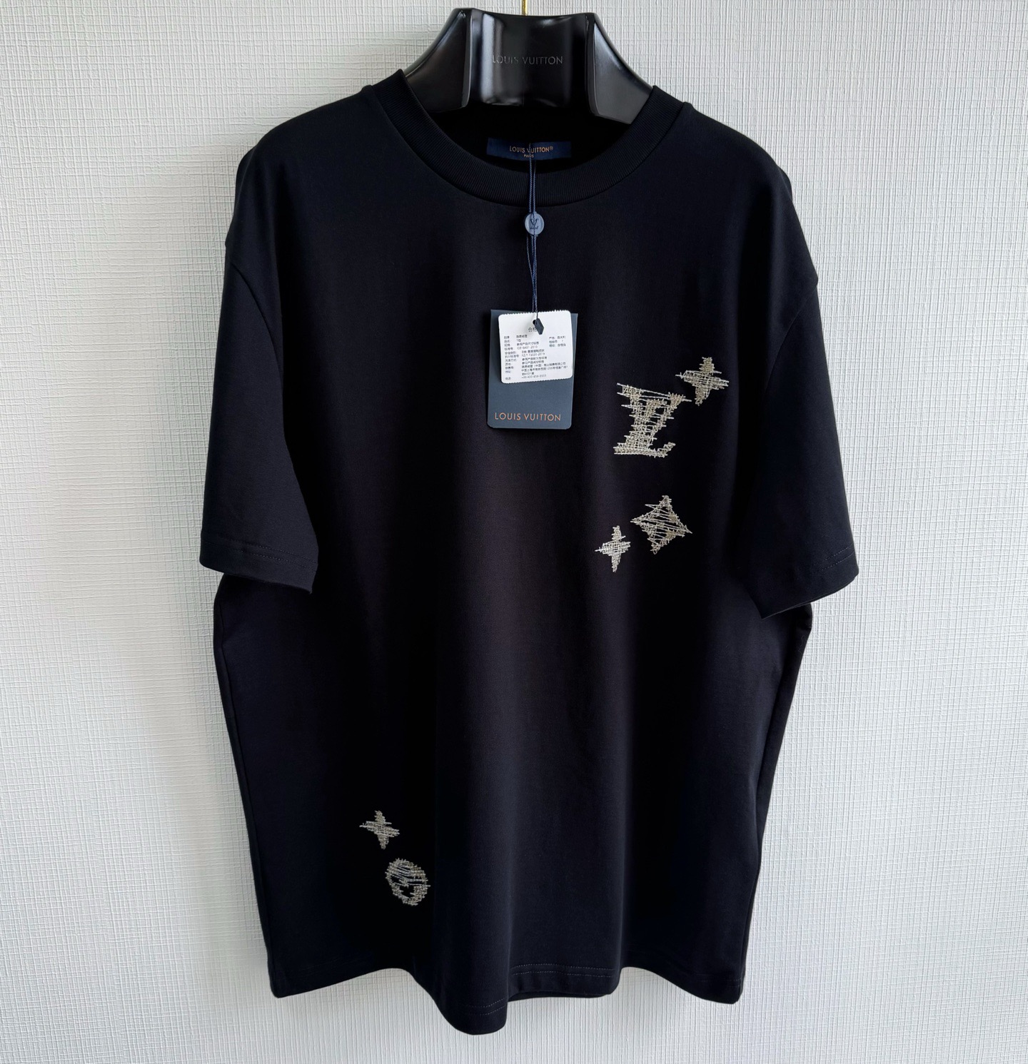 Louis Vuitton T-Shirt – TSHP3891