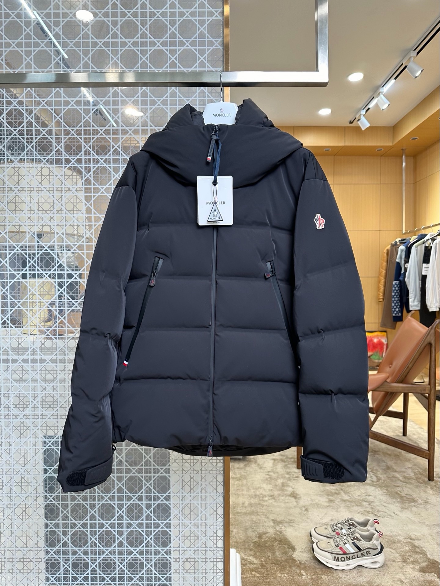 Moncler Jacket – CJKT2150