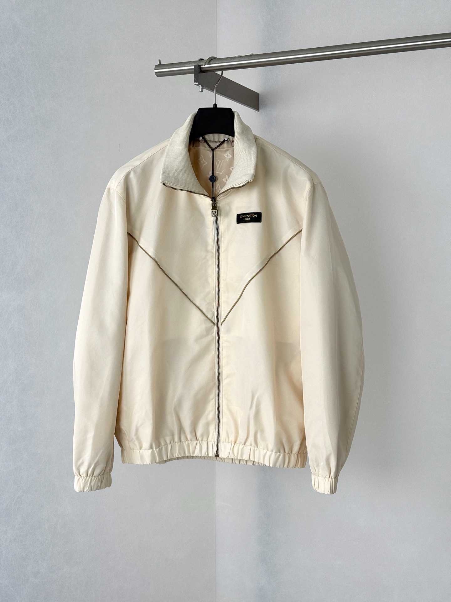 CJKT2153-1.jpg Louis Vuitton Jacket – CJKT2153 - Image 1