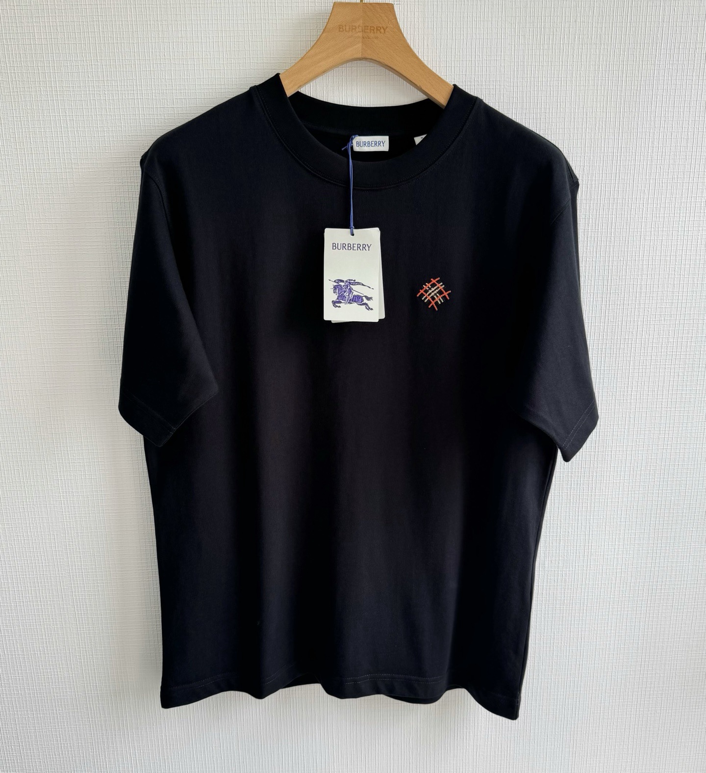 TSHP3943-1.jpg Burberry T-Shirt – TSHP3943 - Image 1