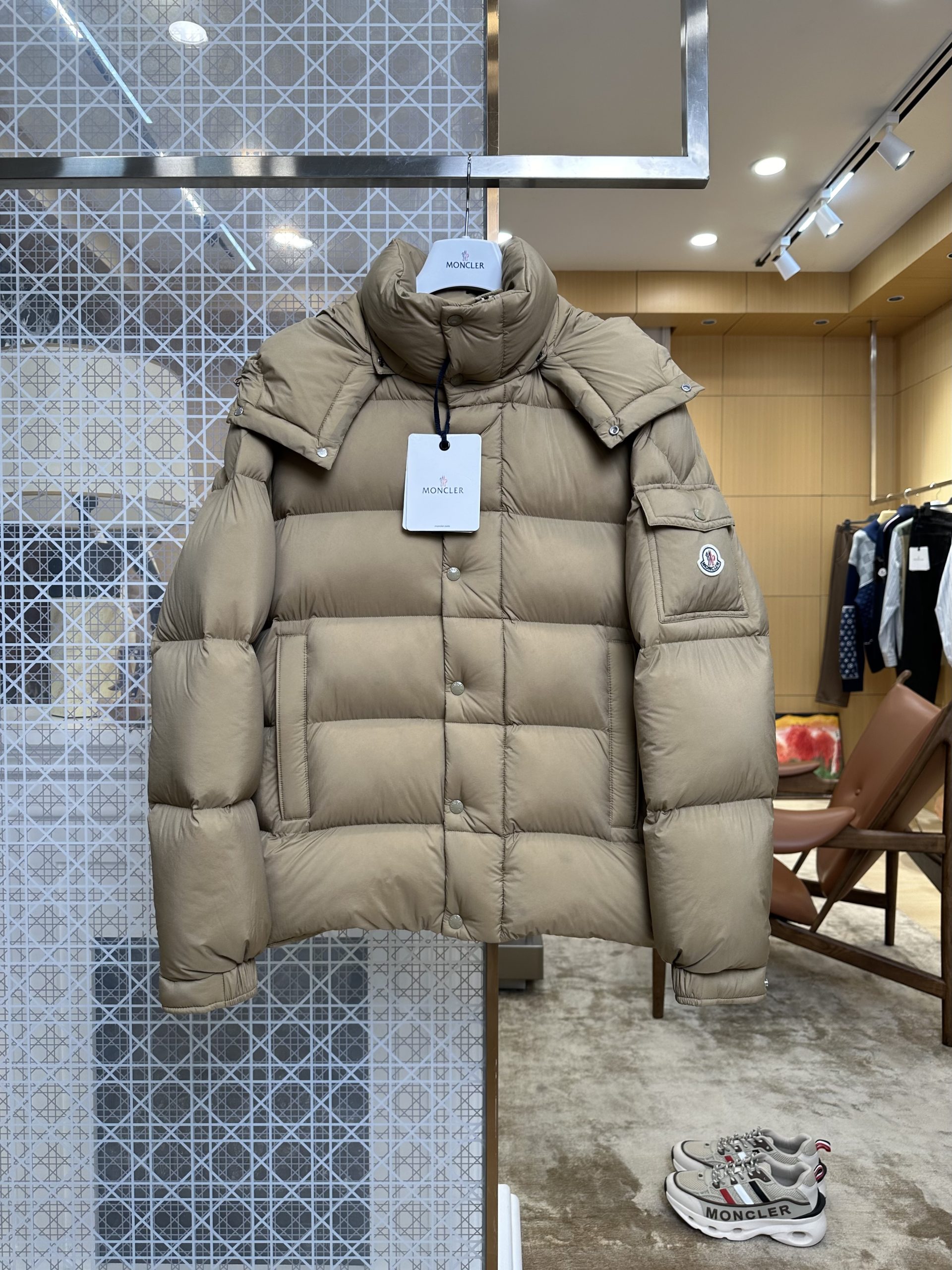 Moncler Jacket – CJKT2184