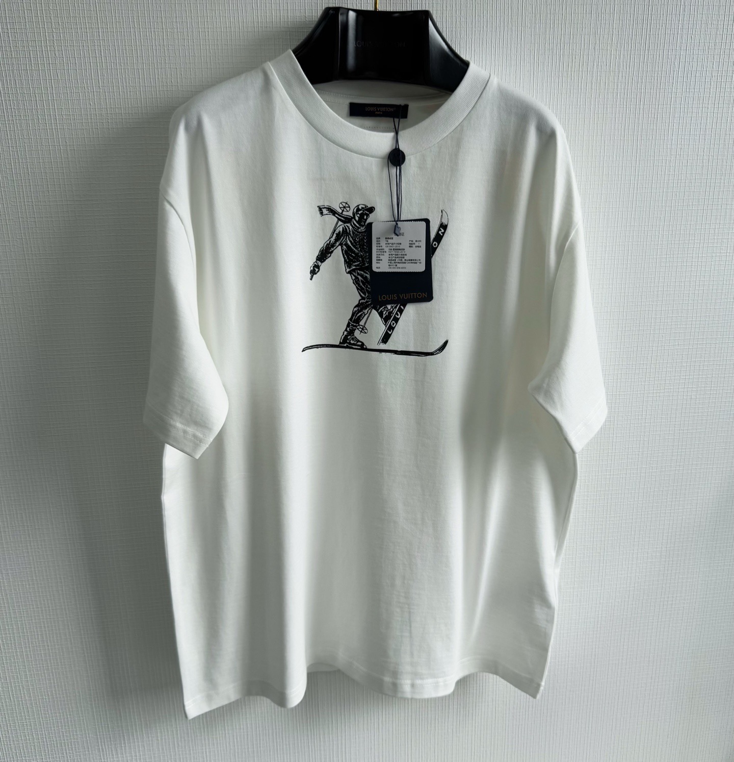 Louis Vuitton T-Shirt – TSHP3988